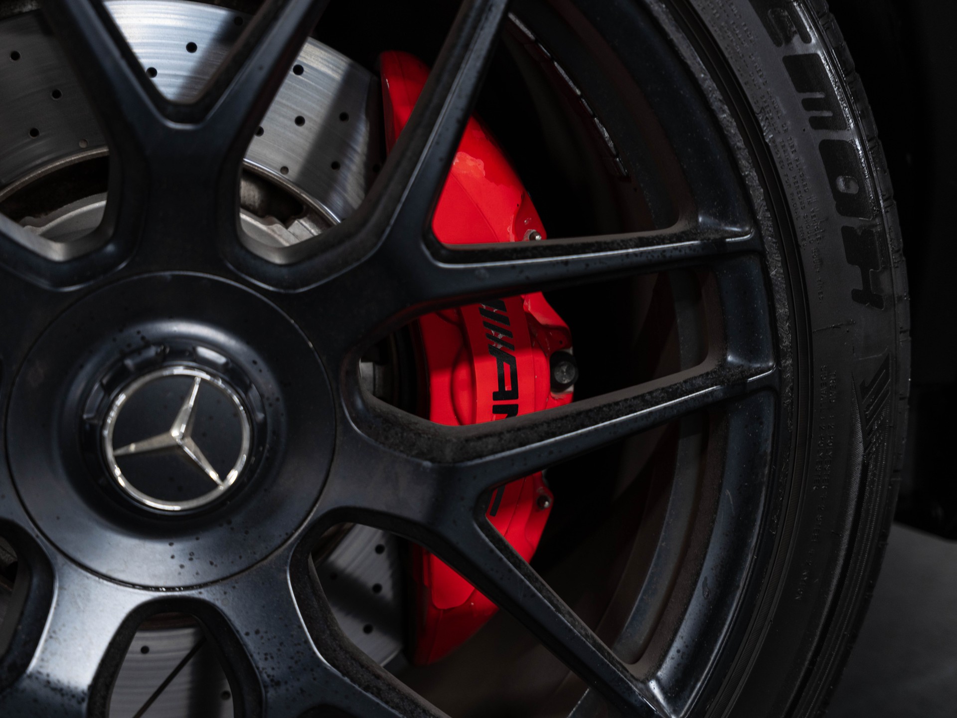 MERCEDES-BENZ GLC Coupé 63 S AMG 4Matic+ 9G-Tronic-showroom-element-2