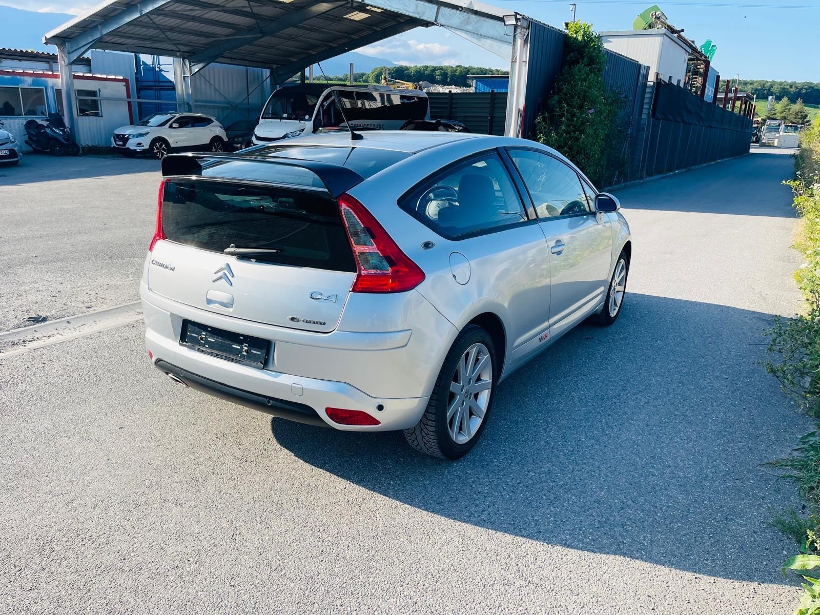 CITROEN C4 Coupé 2.0i 16V VTS Oakley-image-2