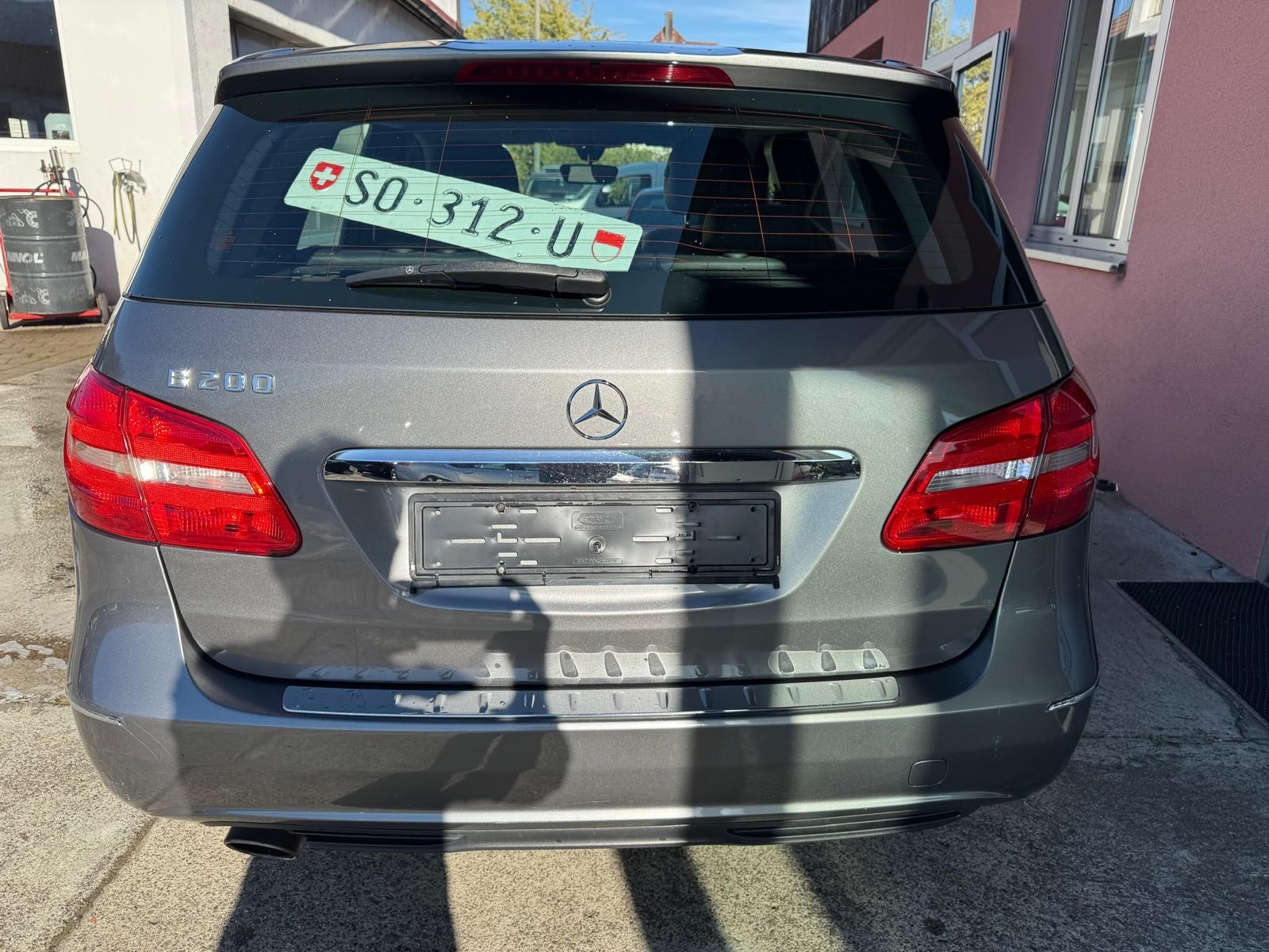 MERCEDES-BENZ B200-image-12