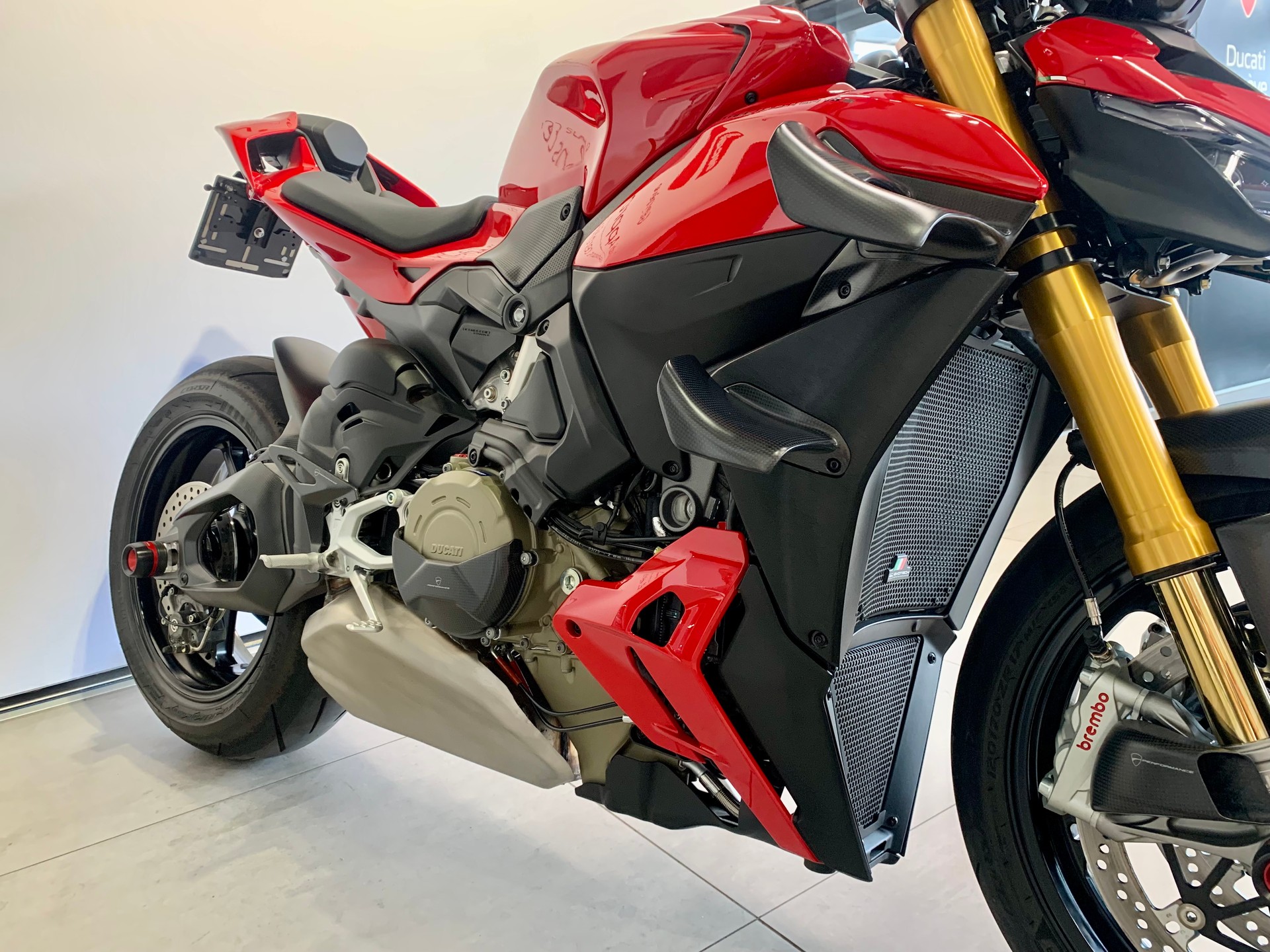 DUCATI Streetfighter V4 S-image-7