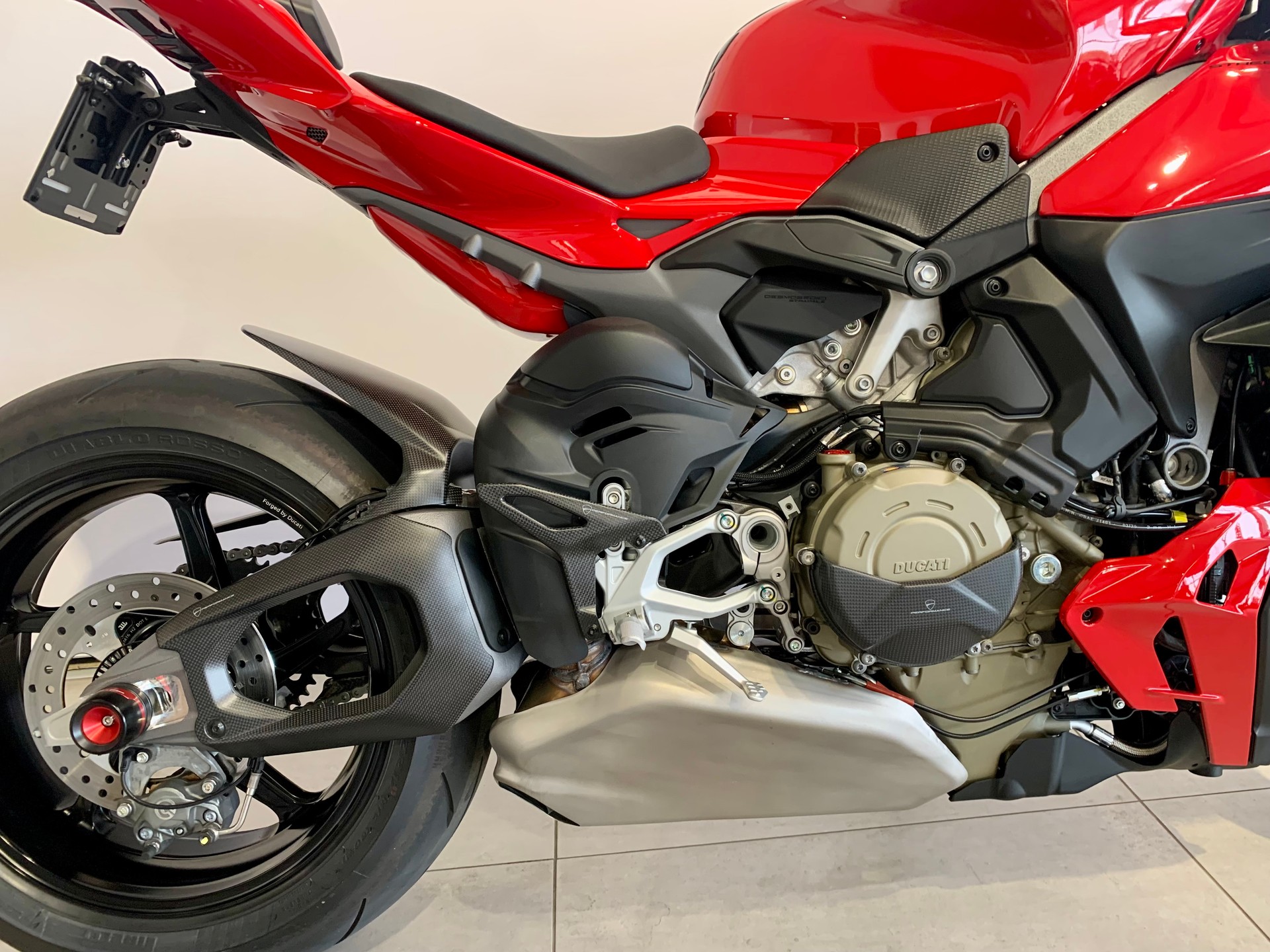 DUCATI Streetfighter V4 S-image-9