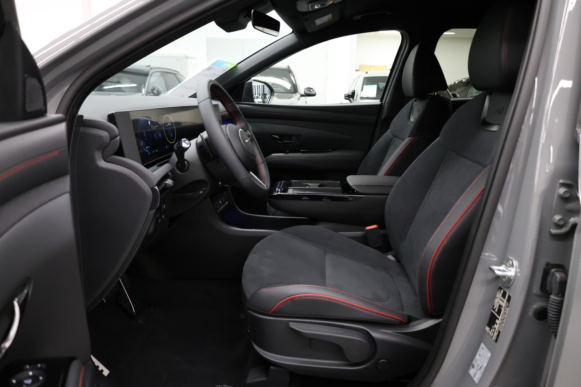HYUNDAI Tucson 1.6 T-GDi PHEV N-Line 4WD-image-12