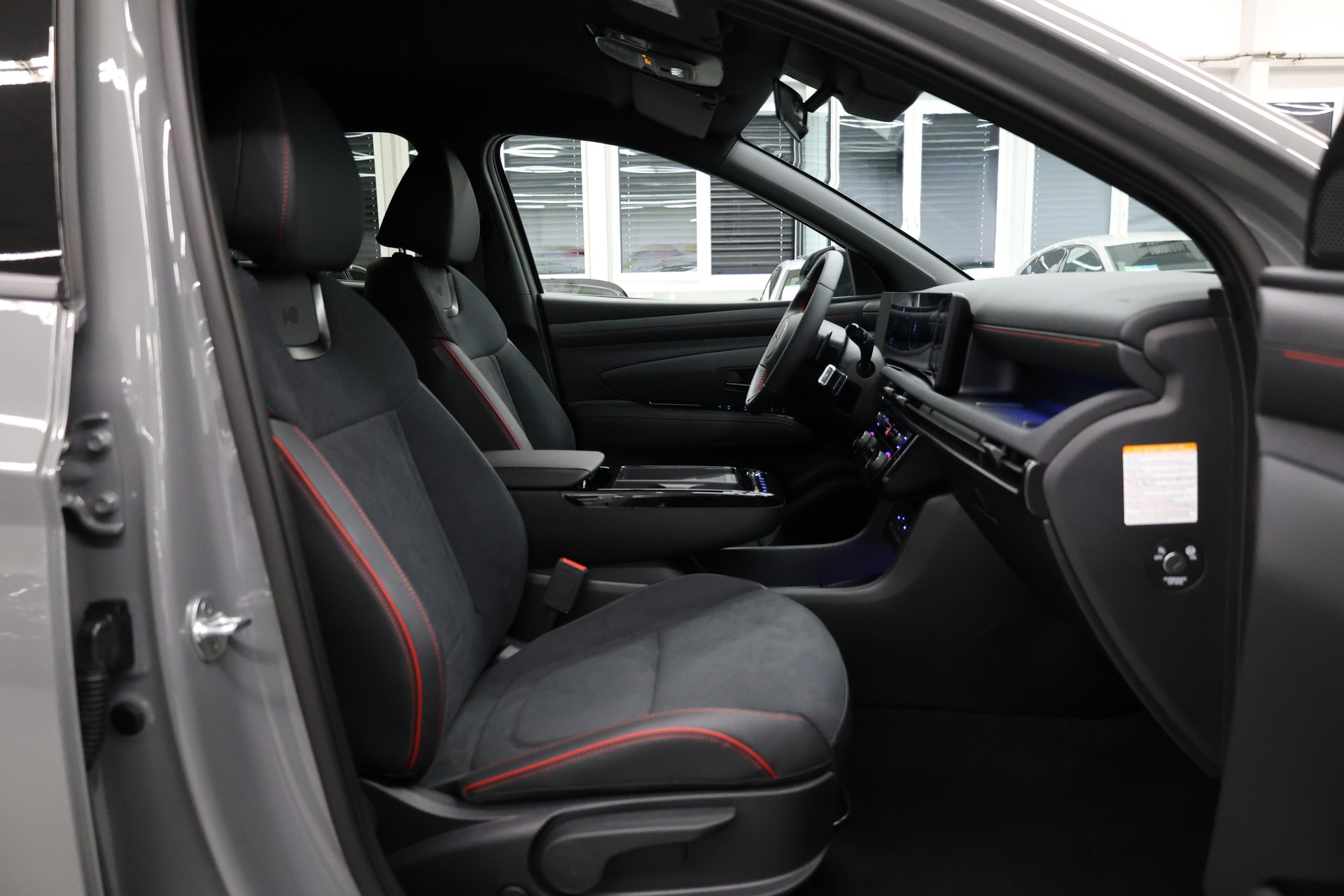 HYUNDAI Tucson 1.6 T-GDi PHEV N-Line 4WD-image-13