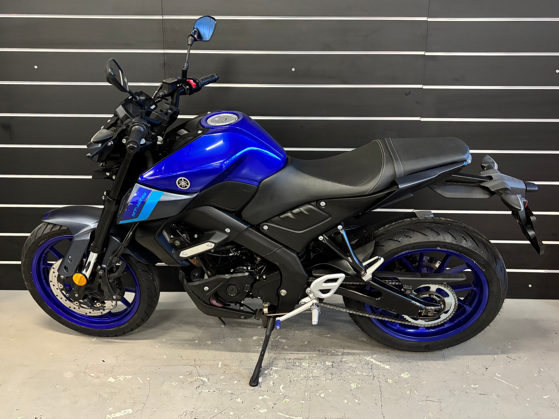 YAMAHA MT-125 ABS-image-1