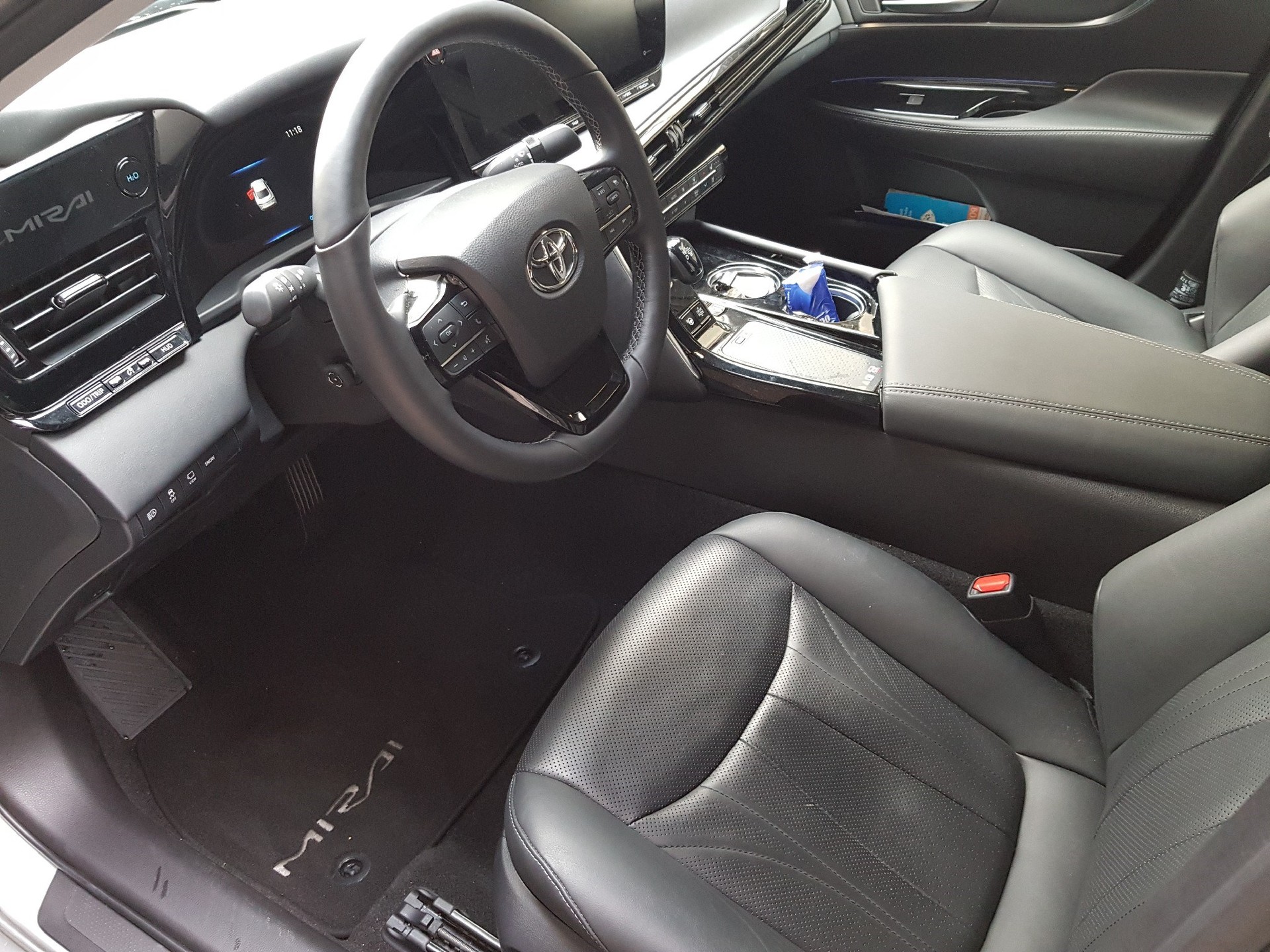 TOYOTA Mirai Fuel cell Platinum-image-4