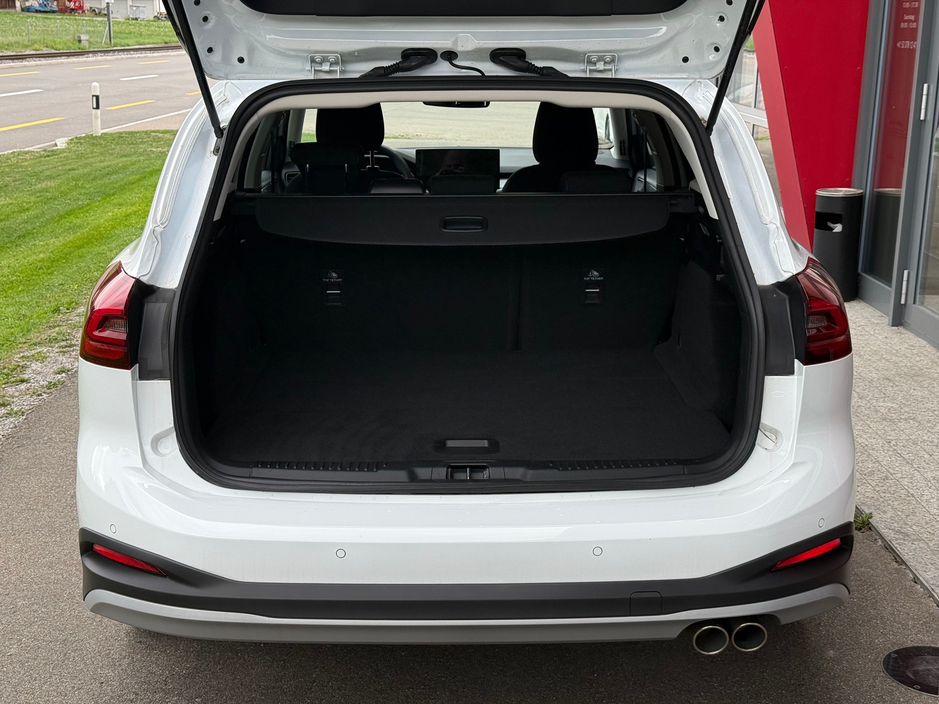 FORD Focus 1.0 MHEV Active Vignale Automat LEASING AB 309.73 CHF / MONAT-image-13