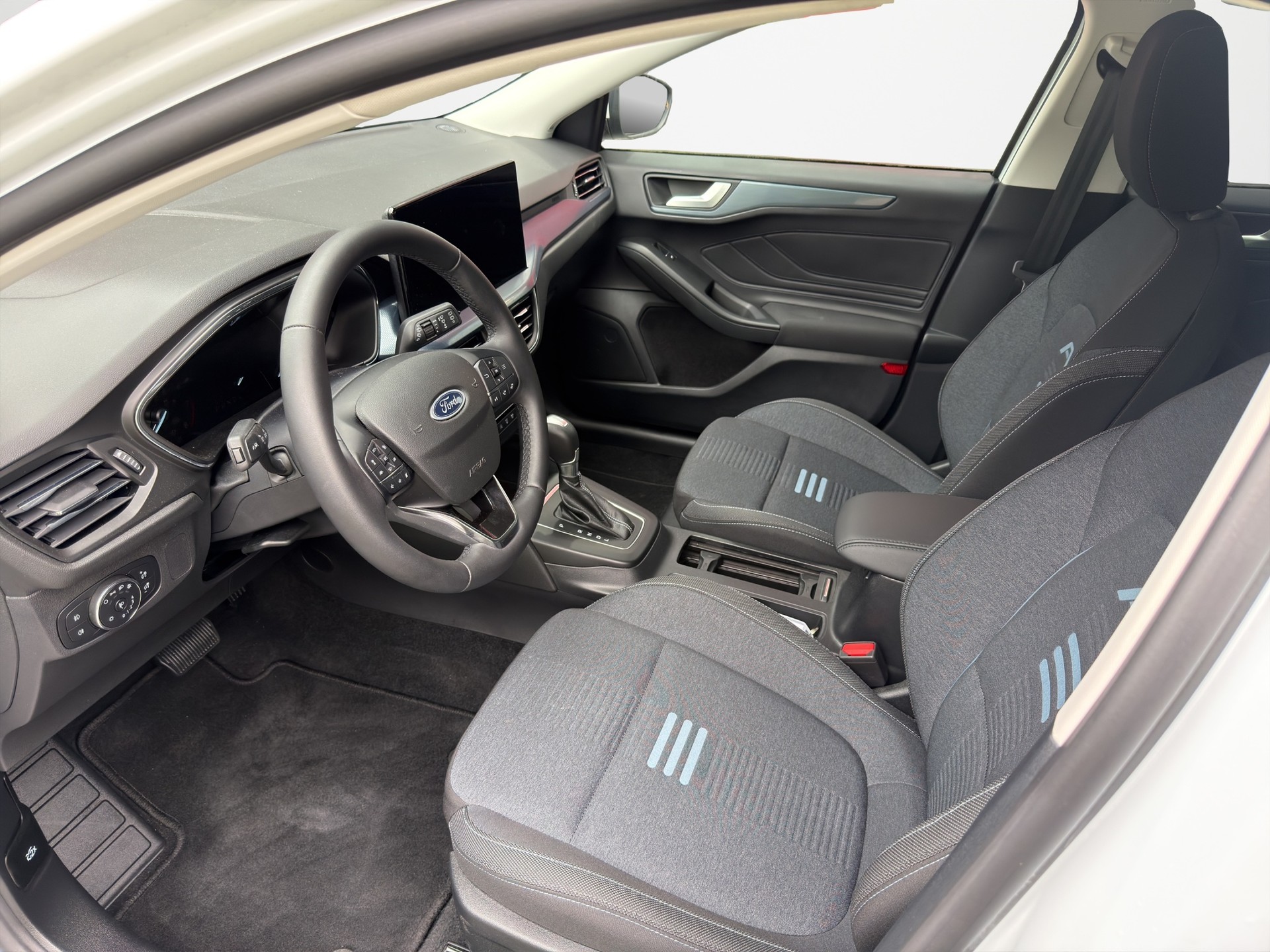 FORD Focus 1.0 MHEV Active Vignale Automat LEASING AB 309.73 CHF / MONAT-image-6