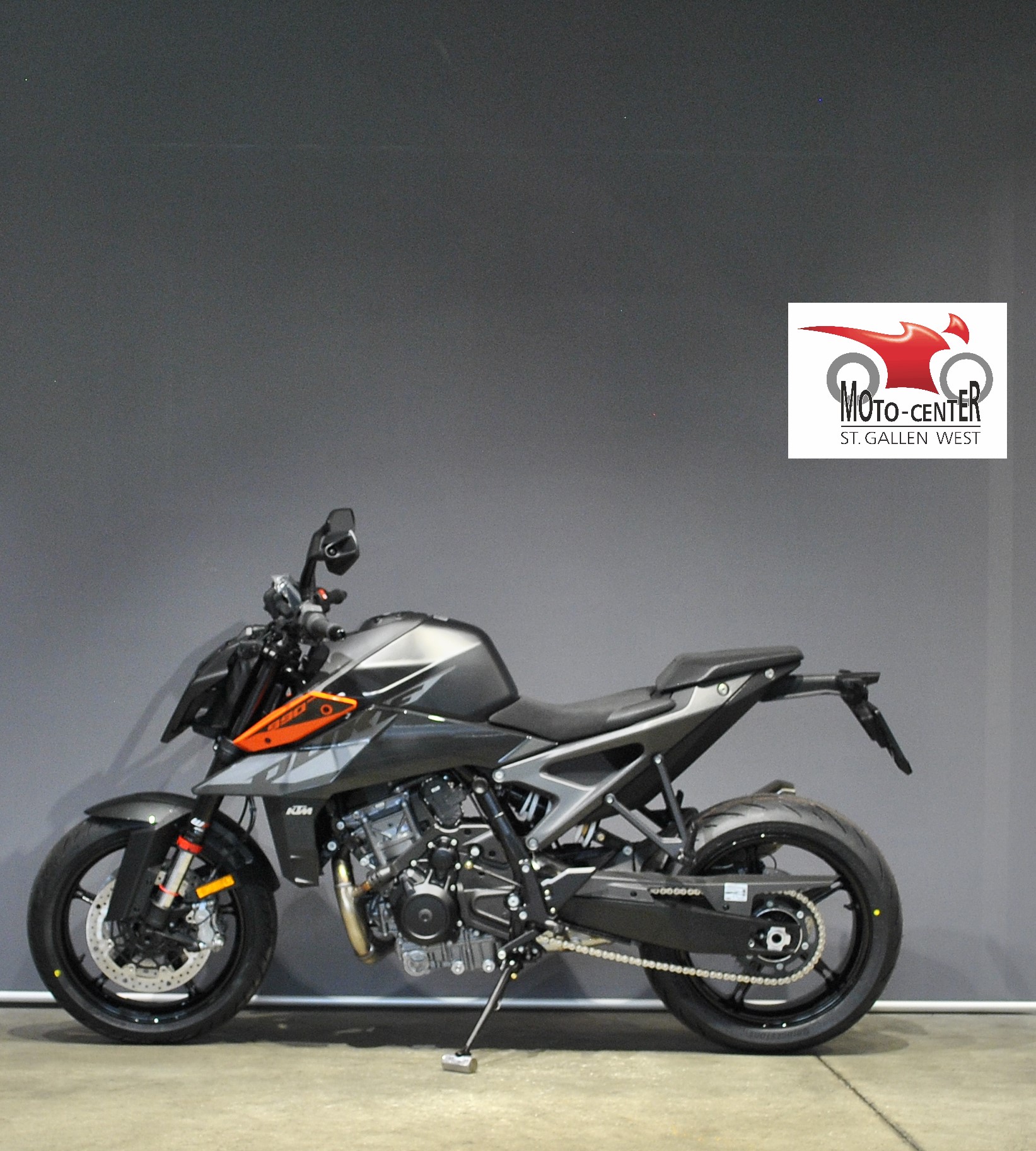 KTM 990 Duke-image-2