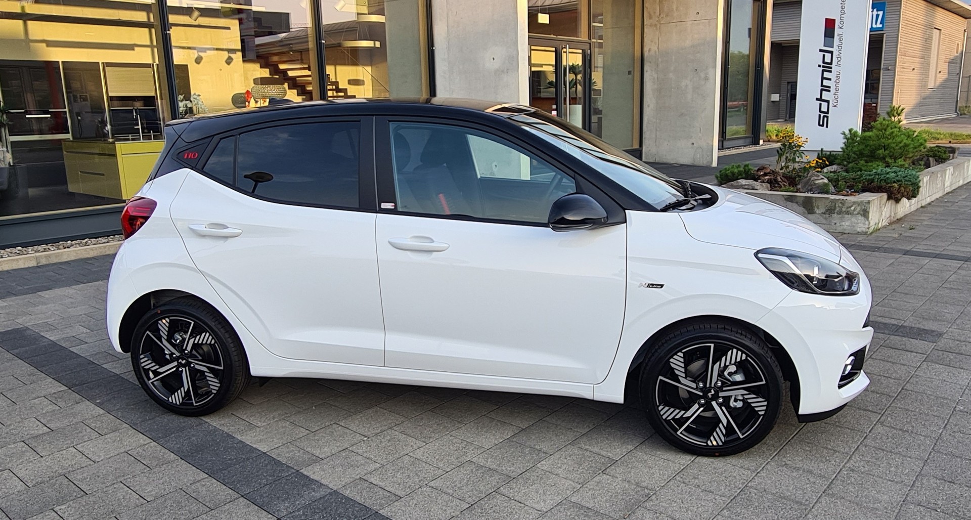 HYUNDAI i10 1.0 T-GDI N-Line-showroom-element-3