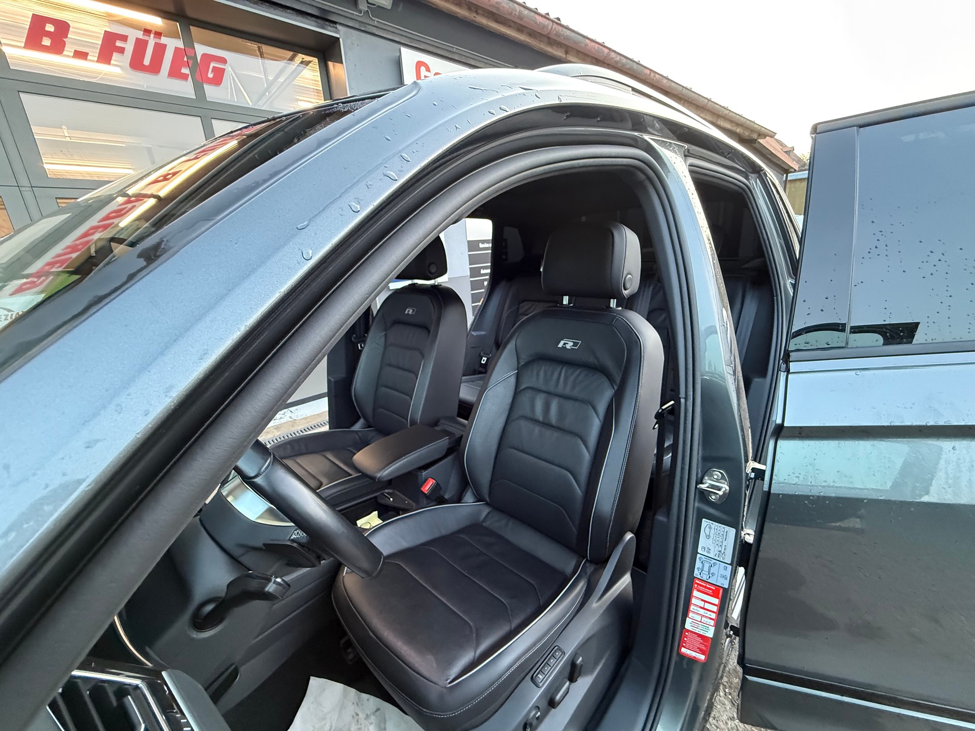 VW Tiguan 2.0 TDI SCR Highline 4Motion DSG-image-7