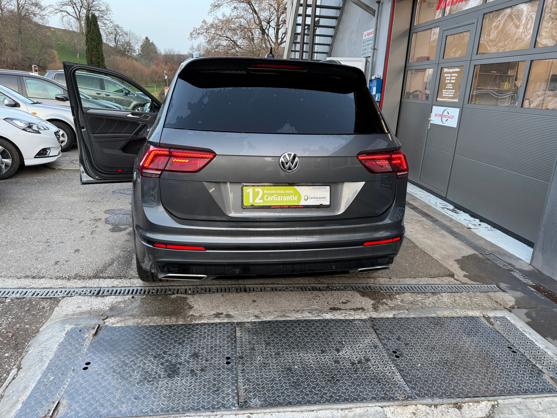 VW Tiguan 2.0 TDI SCR Highline 4Motion DSG-showroom-element-3
