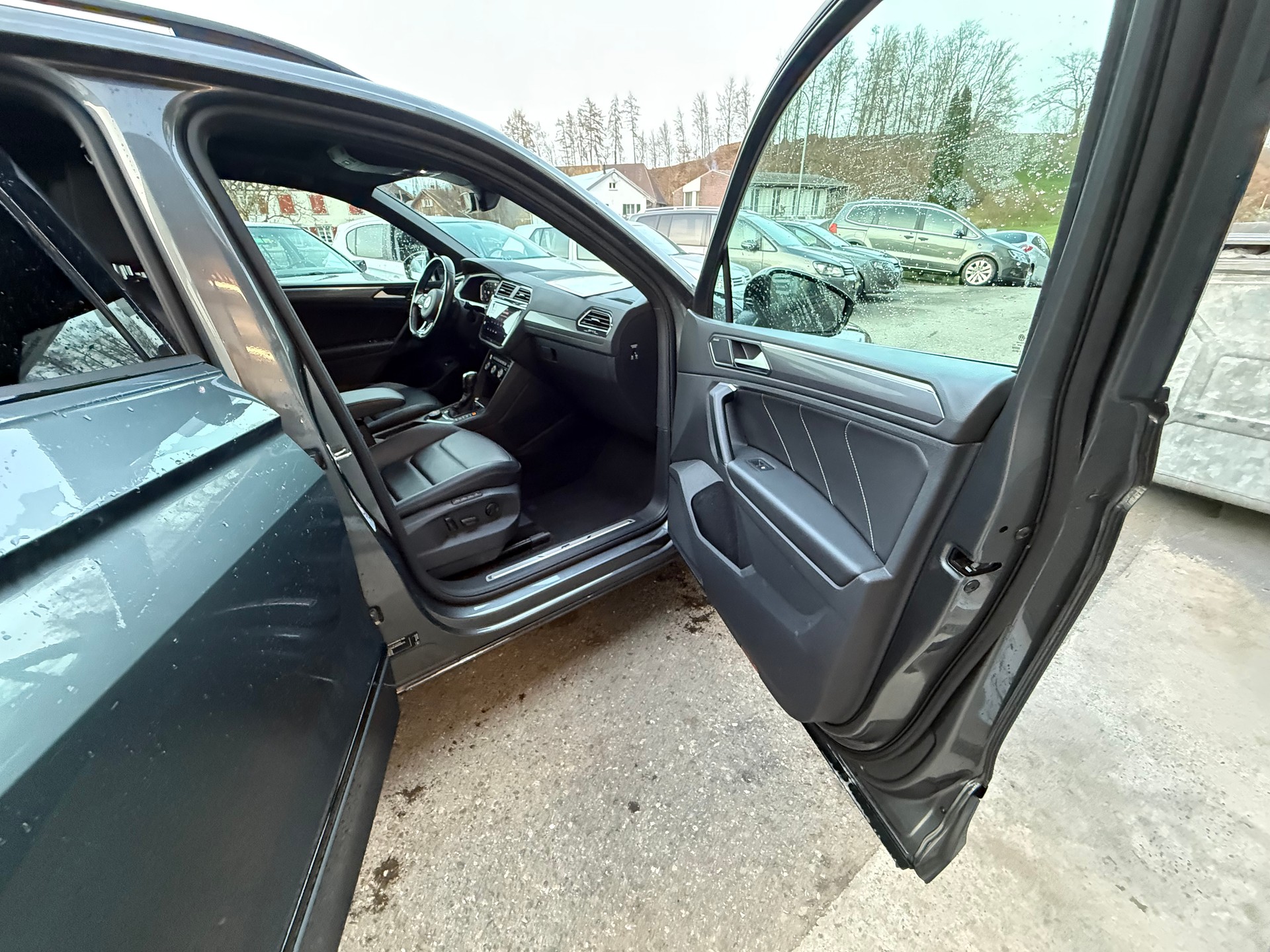 VW Tiguan 2.0 TDI SCR Highline 4Motion DSG-image-13