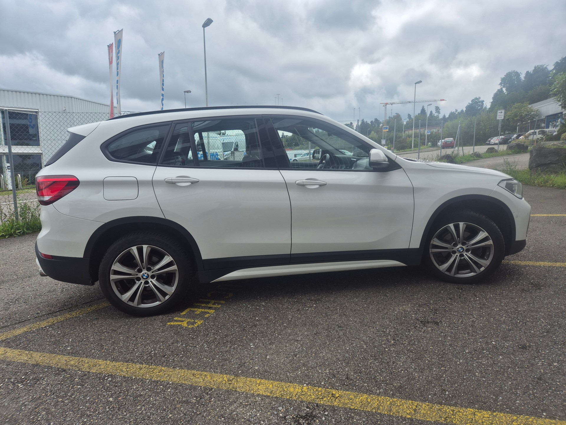 BMW X1 xDrive 18d xLine Steptronic-image-3