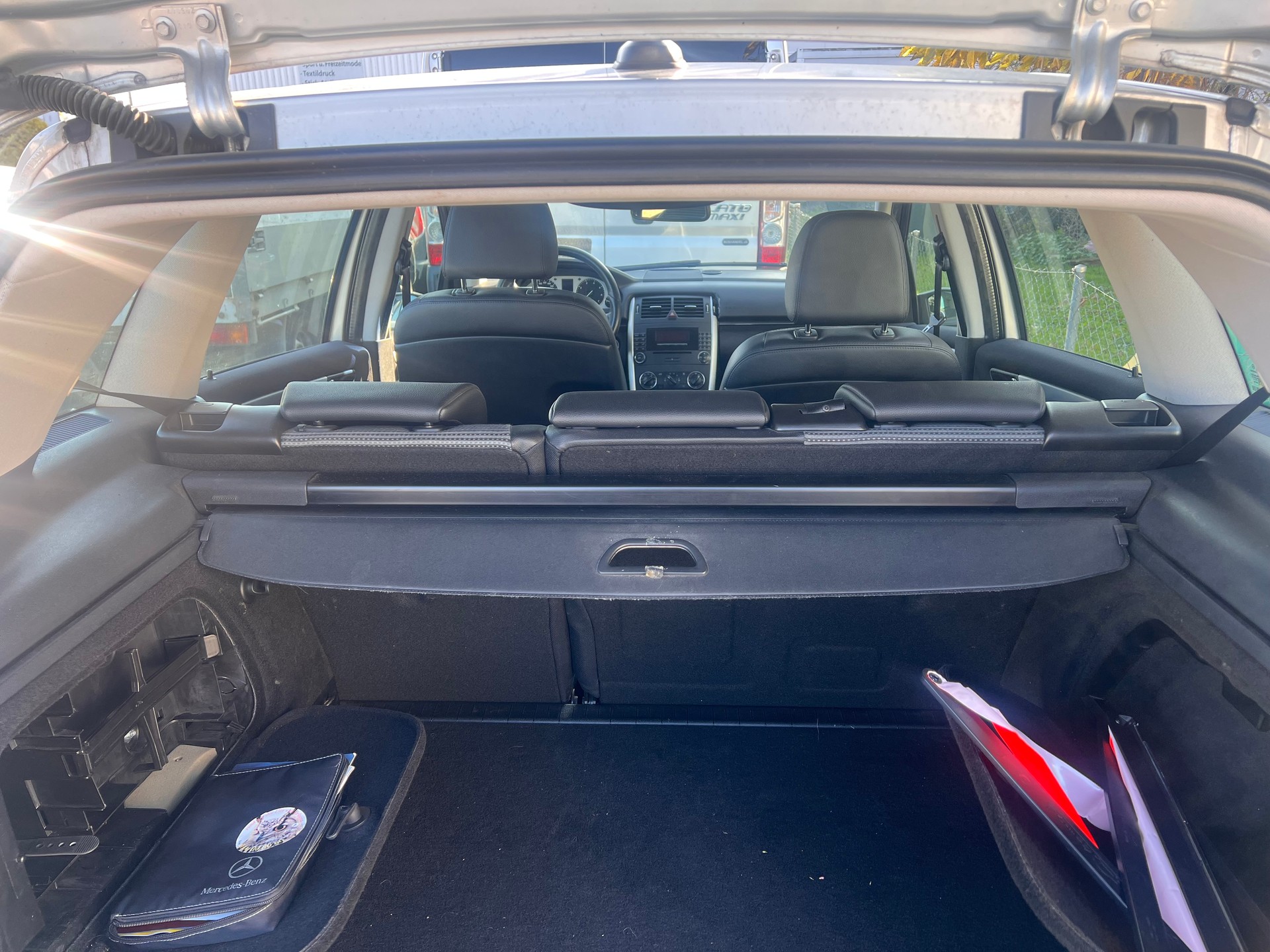 MERCEDES-BENZ B 200-image-13