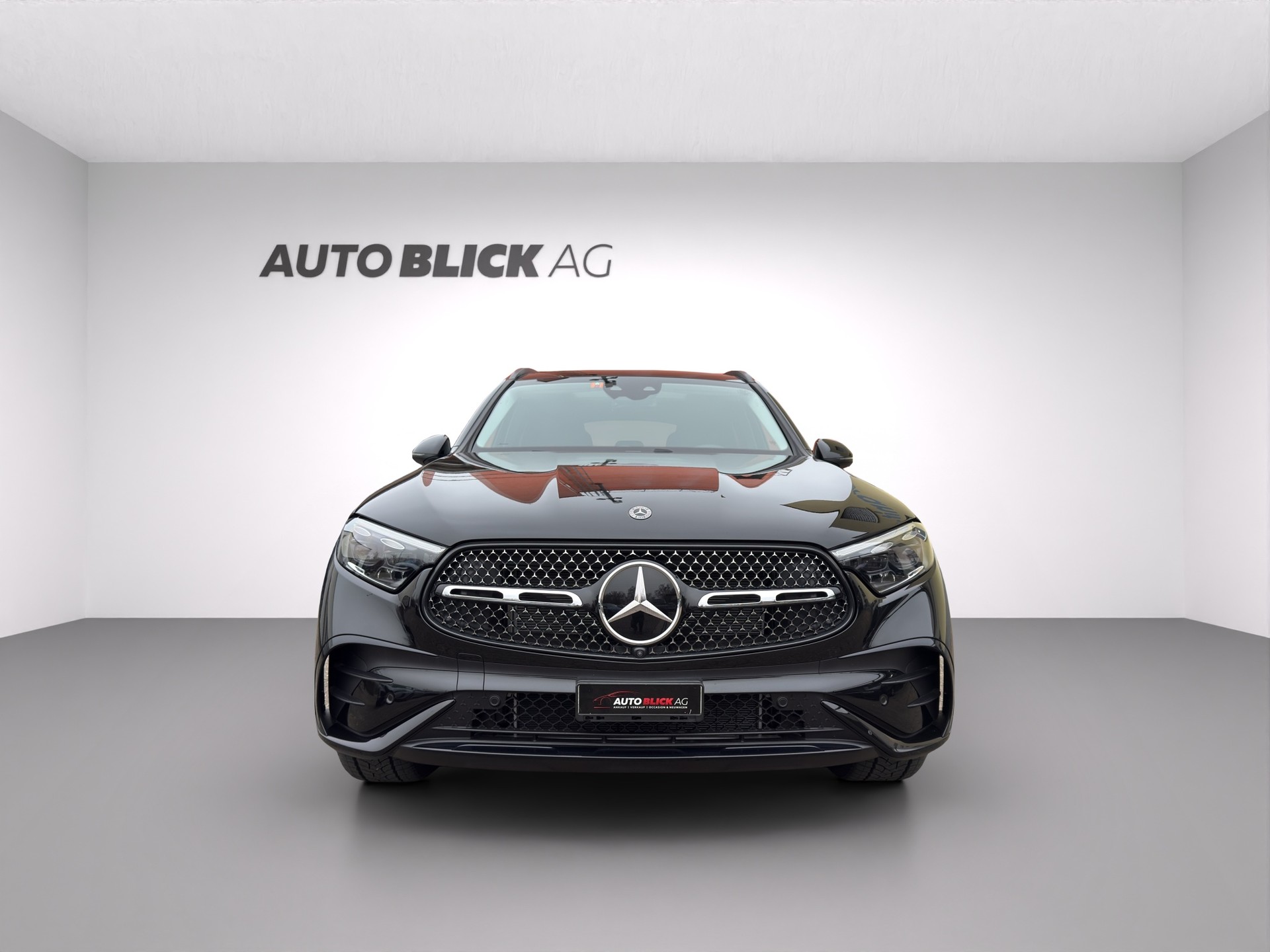 MERCEDES-BENZ GLC 450d AMG 4Matic 9G-Tronic-showroom-element-2