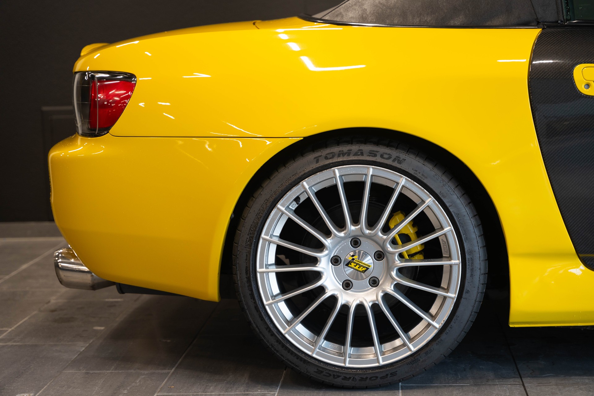 HONDA S2000 / Art Car / Carbon / Liebhaberfahrzeug / Flügeltüren-image-3