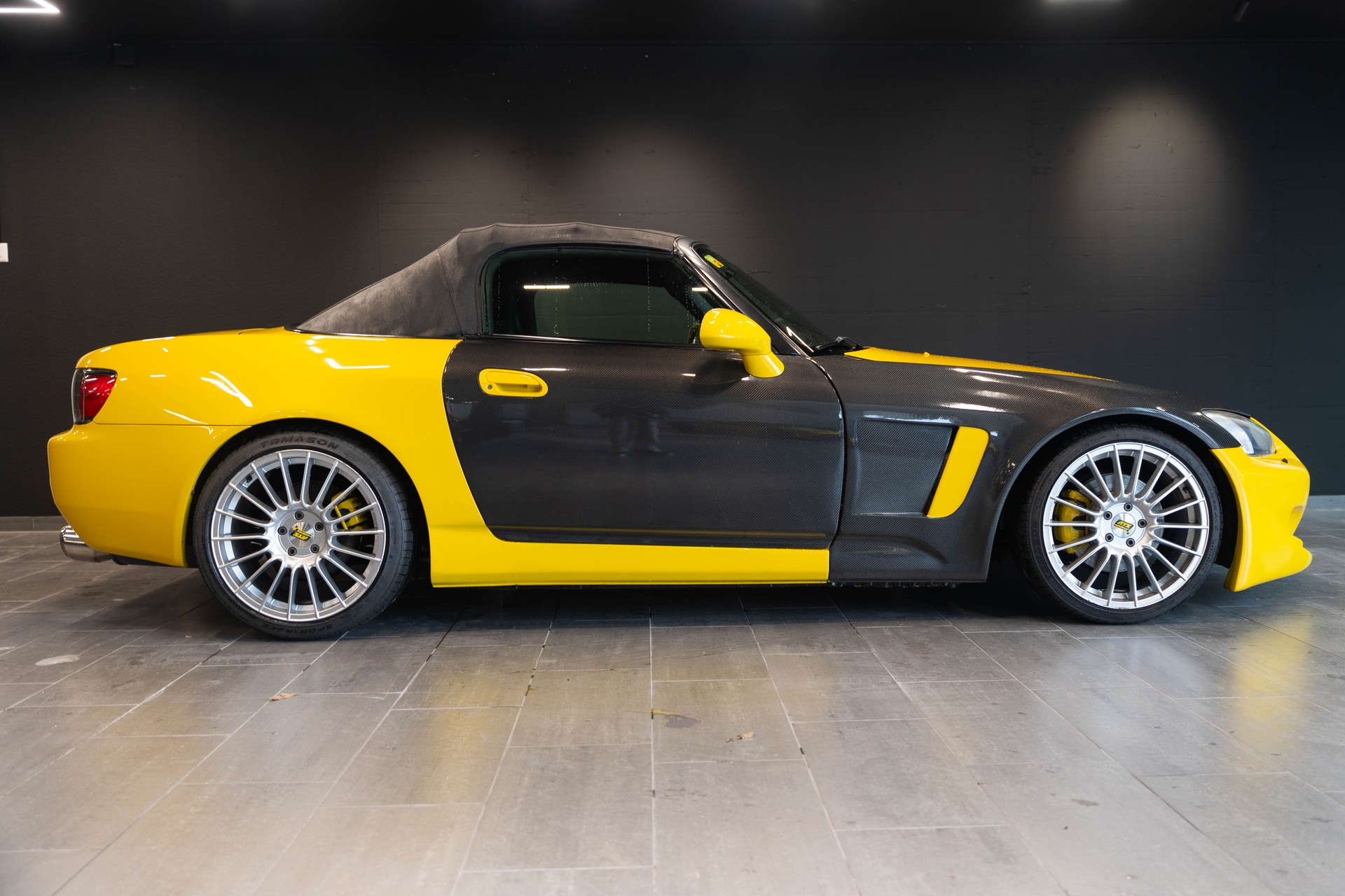 HONDA S2000 / Art Car / Carbon / Liebhaberfahrzeug / Flügeltüren-image-2