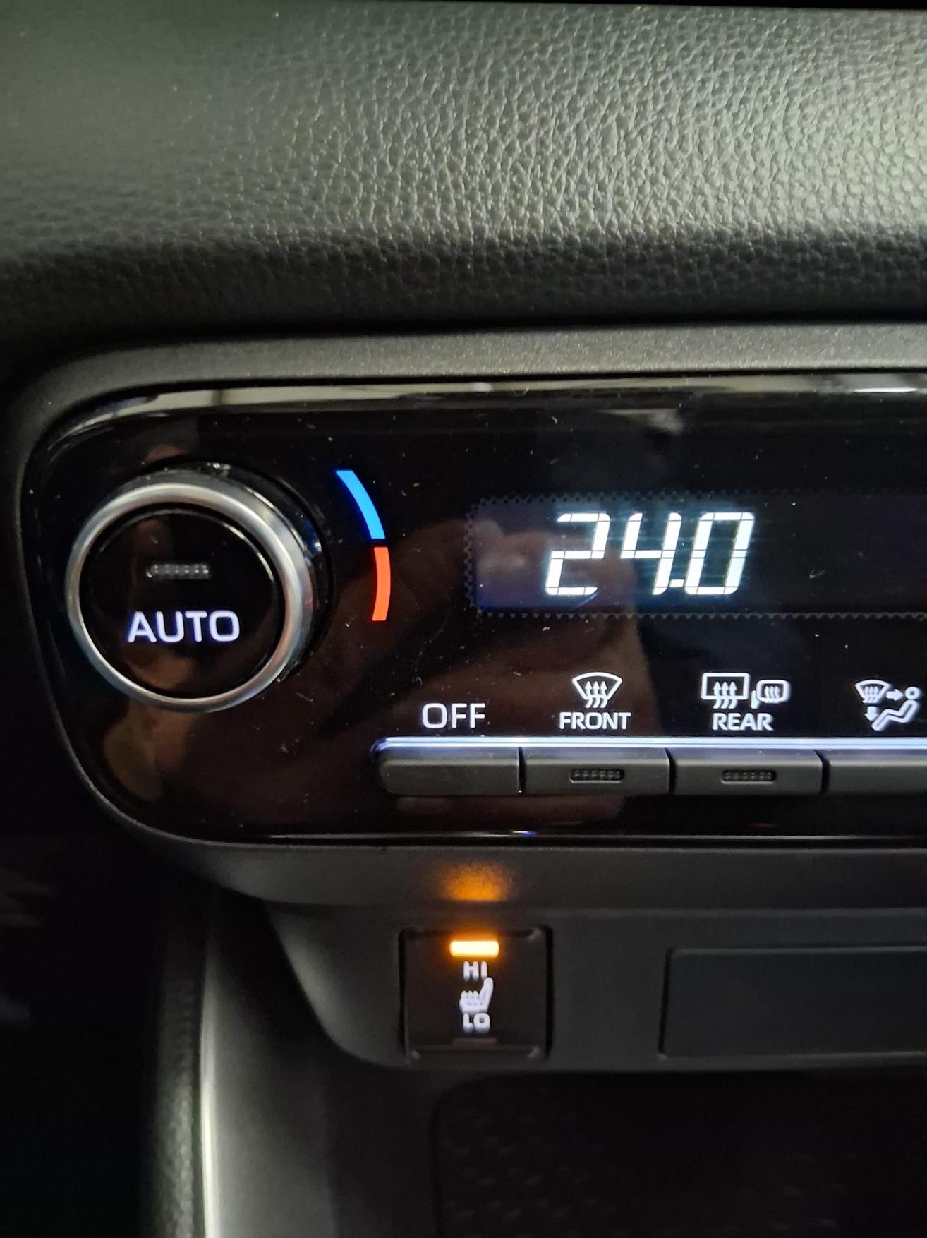 MAZDA 2 1.5 Hybrid Exclusive-Line-image-17