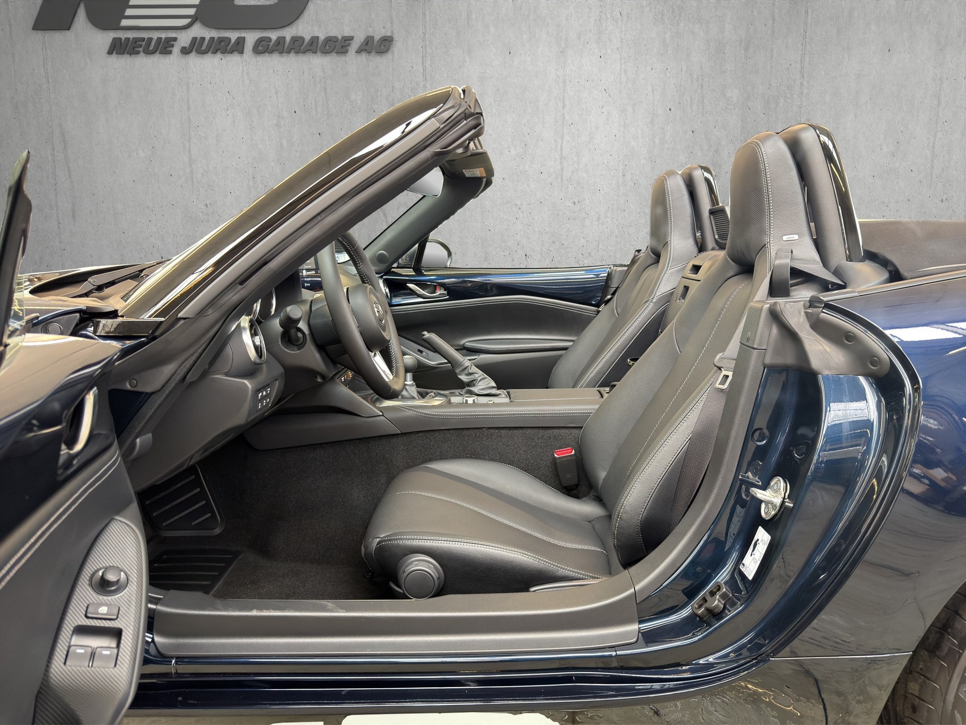 MAZDA MX-5 Skyactiv-G 132 Exclusive-line-image-8