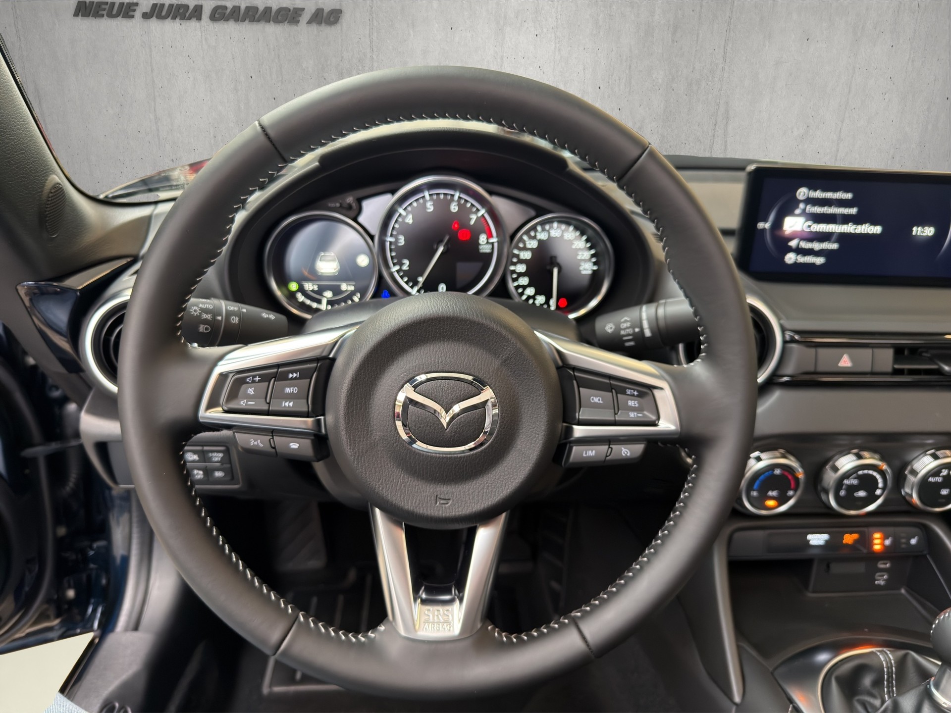 MAZDA MX-5 Skyactiv-G 132 Exclusive-line-image-9