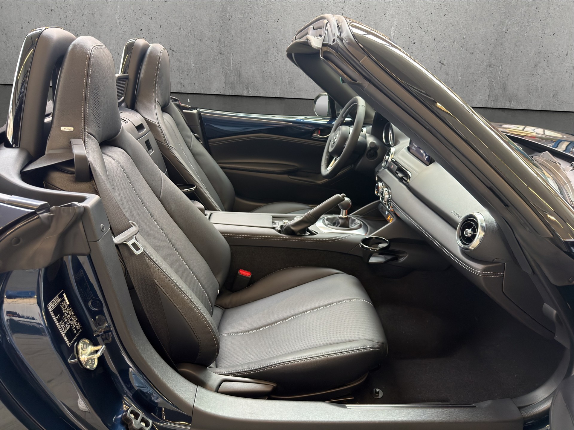 MAZDA MX-5 Skyactiv-G 132 Exclusive-line-image-13