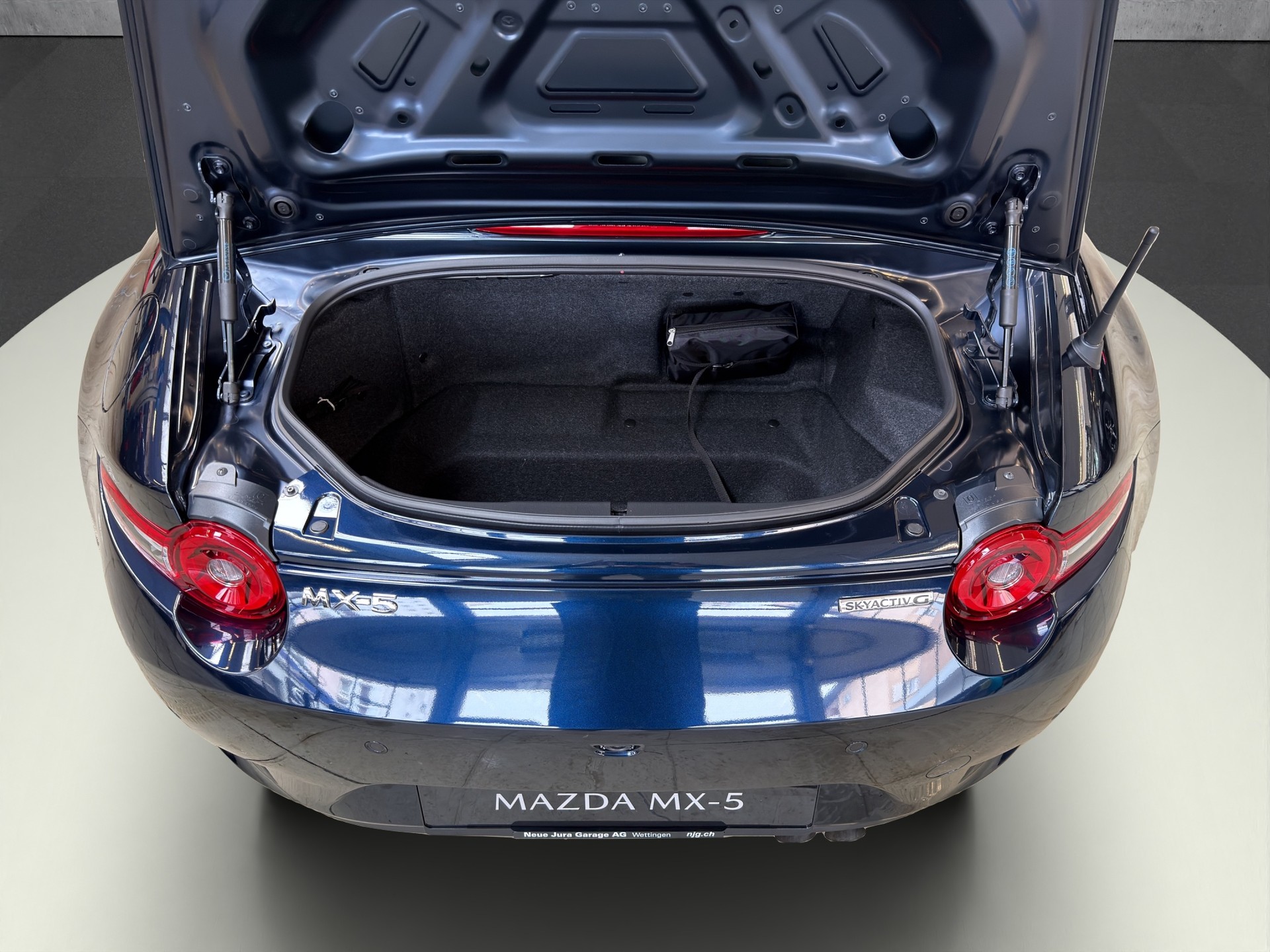 MAZDA MX-5 Skyactiv-G 132 Exclusive-line-image-15