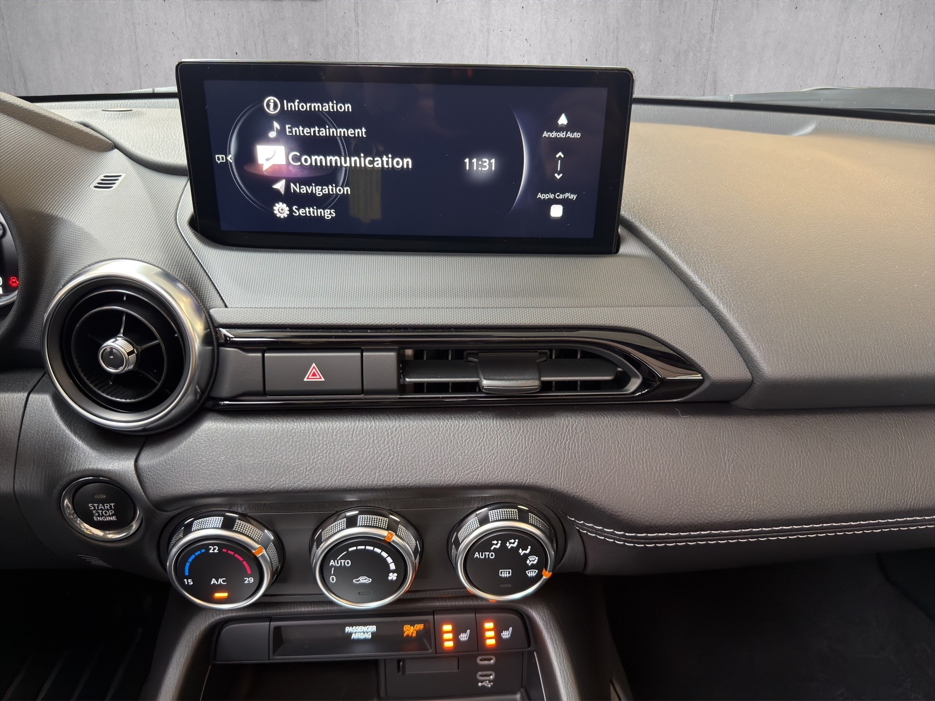 MAZDA MX-5 Skyactiv-G 132 Exclusive-line-image-12