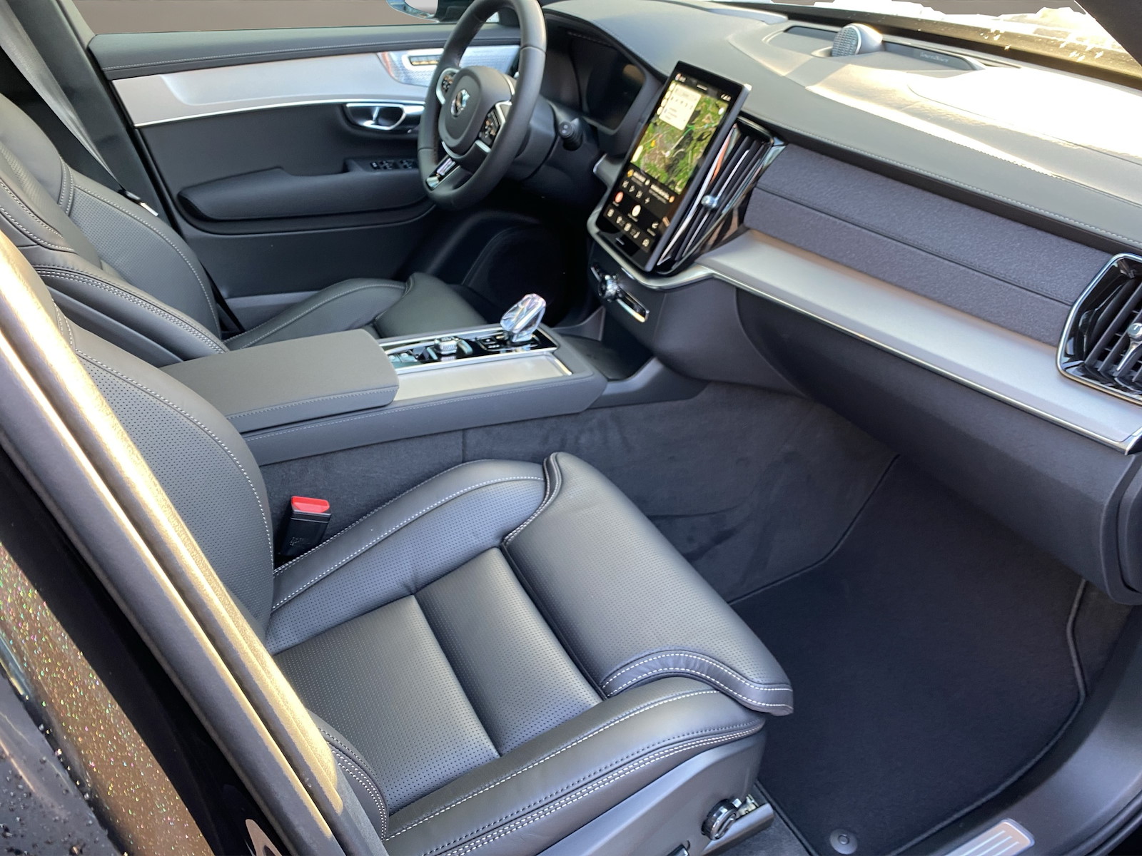 VOLVO XC90 2.0 T8 TE Black Edition eAWD-image-10