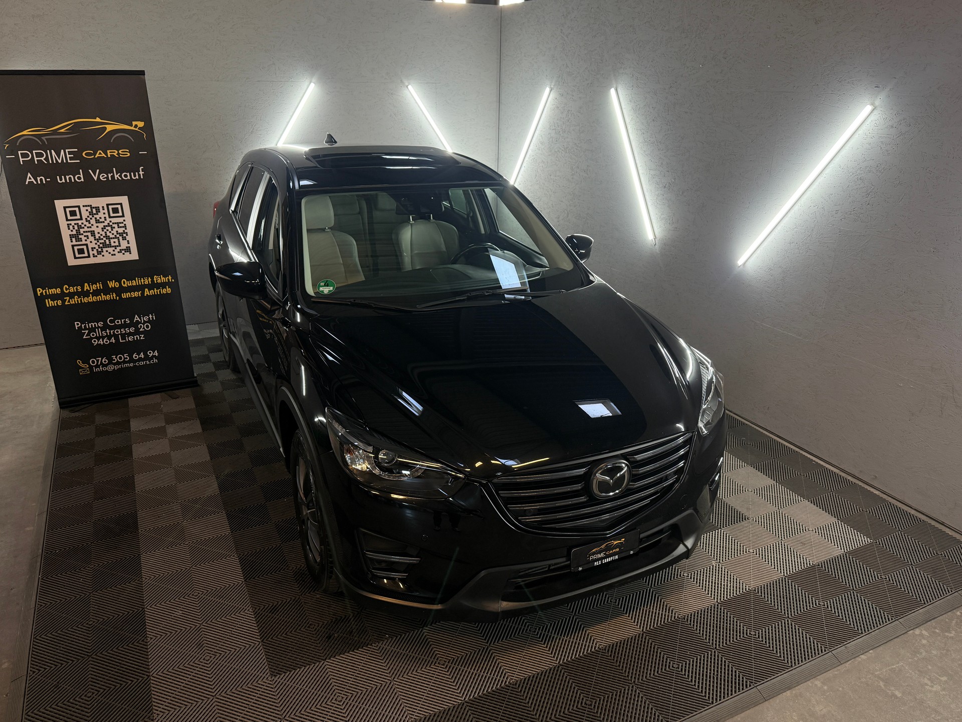 MAZDA CX-5 2.2 D HP Revolution AWD Automatic-showroom-element-1