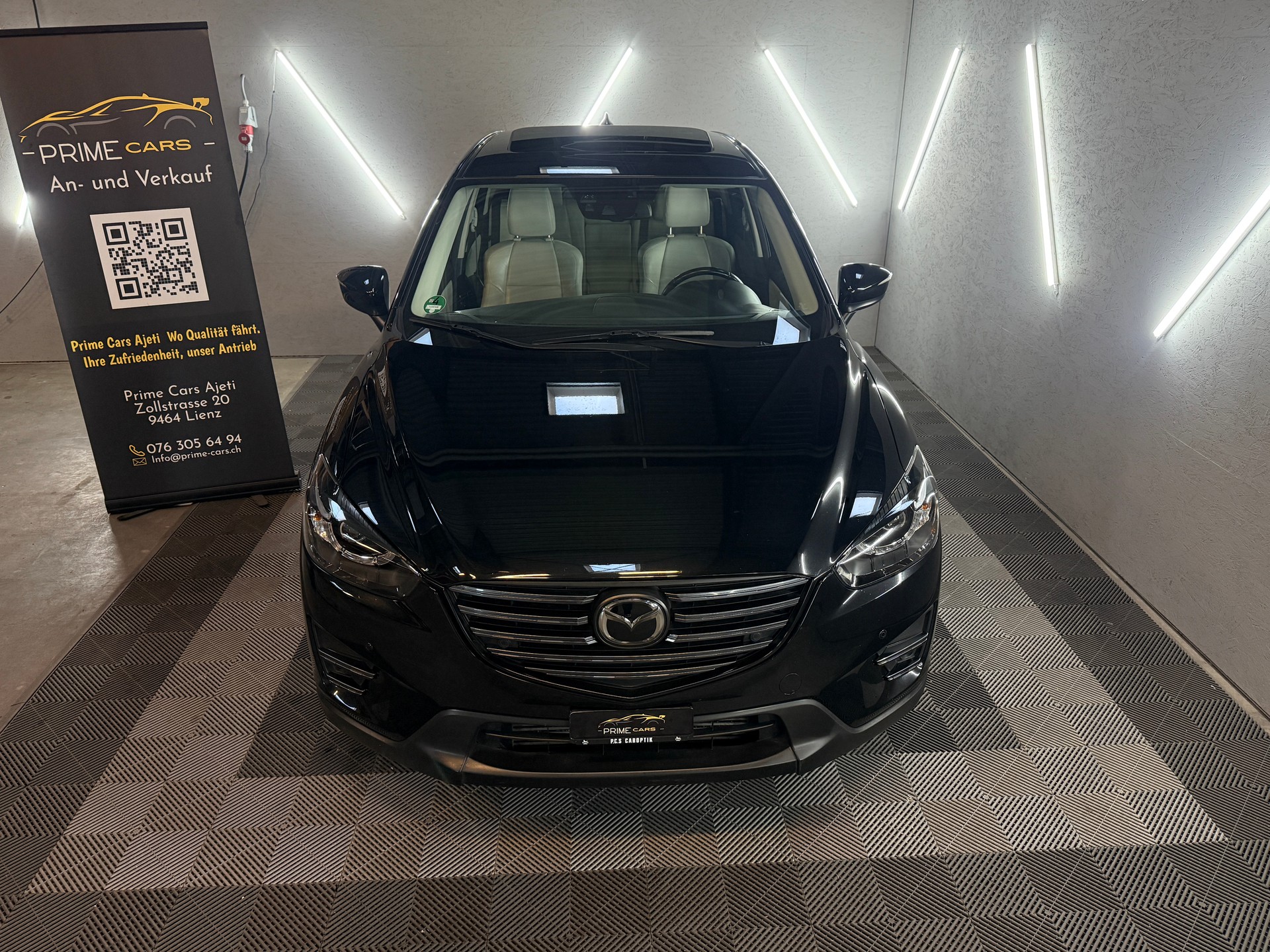 MAZDA CX-5 2.2 D HP Revolution AWD Automatic-showroom-element-3