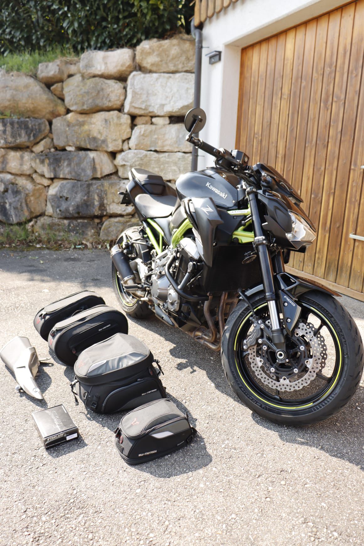 KAWASAKI Z 900-image-3