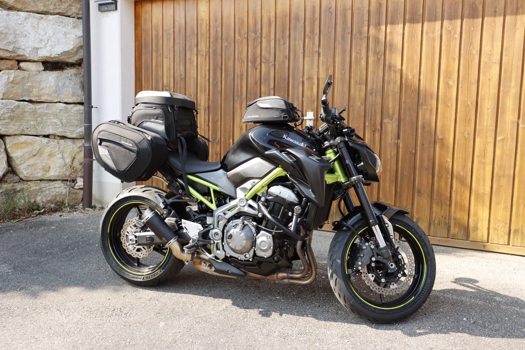 KAWASAKI Z 900-image-2