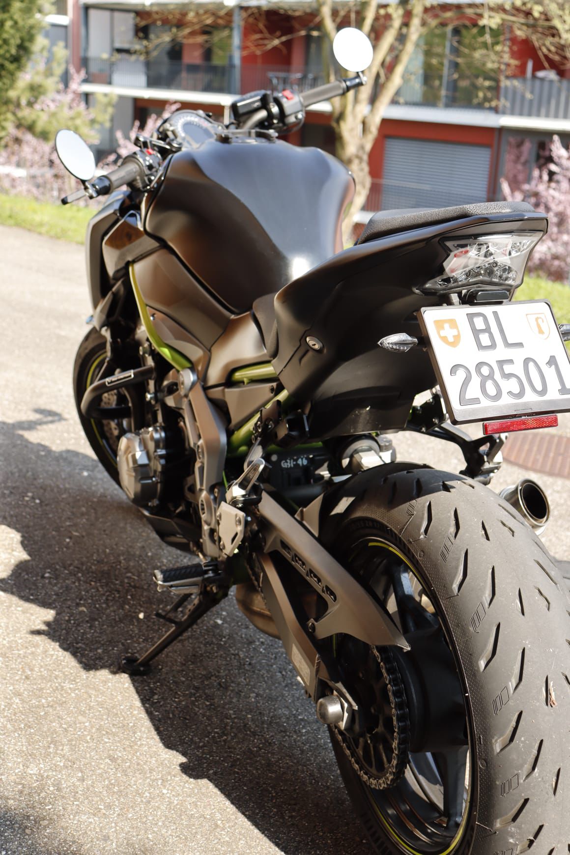 KAWASAKI Z 900-image-7