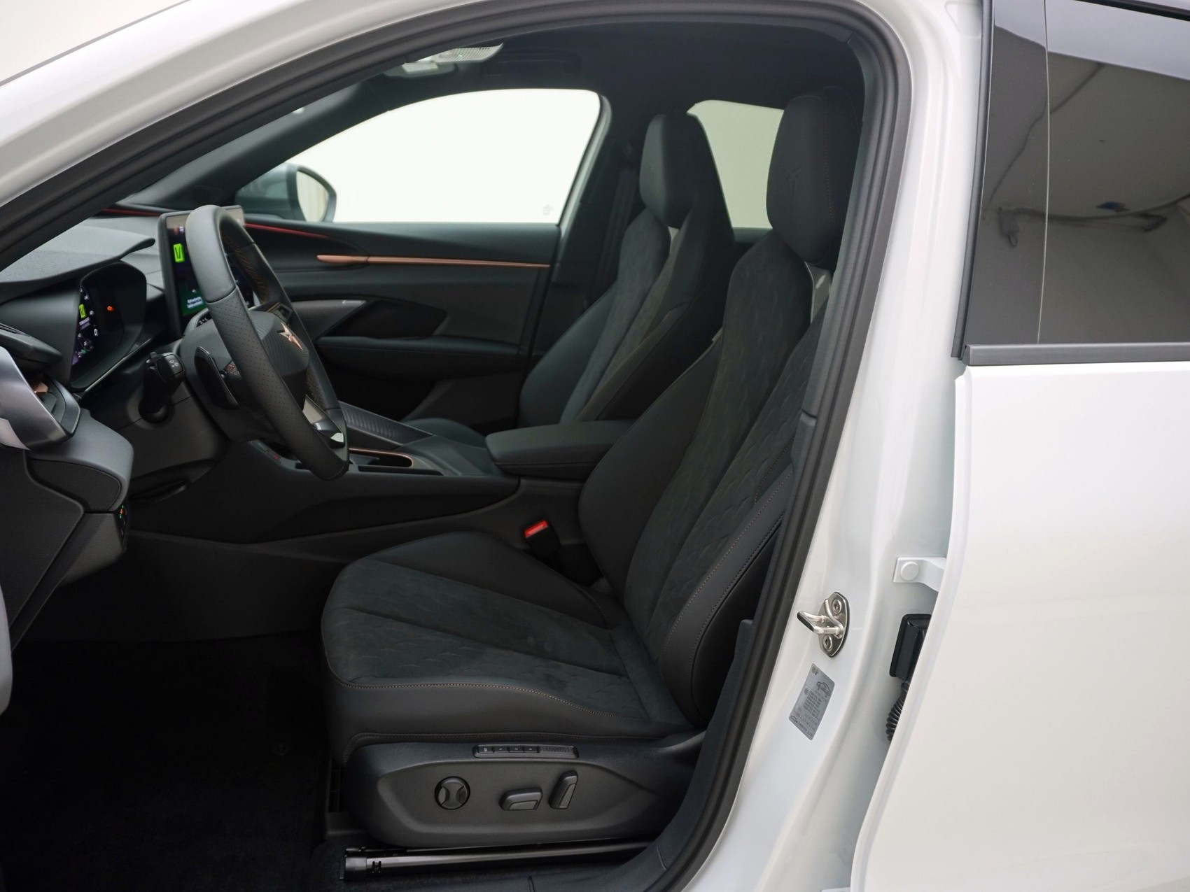 CUPRA Terramar 1.5 eTSI DSG-image-12