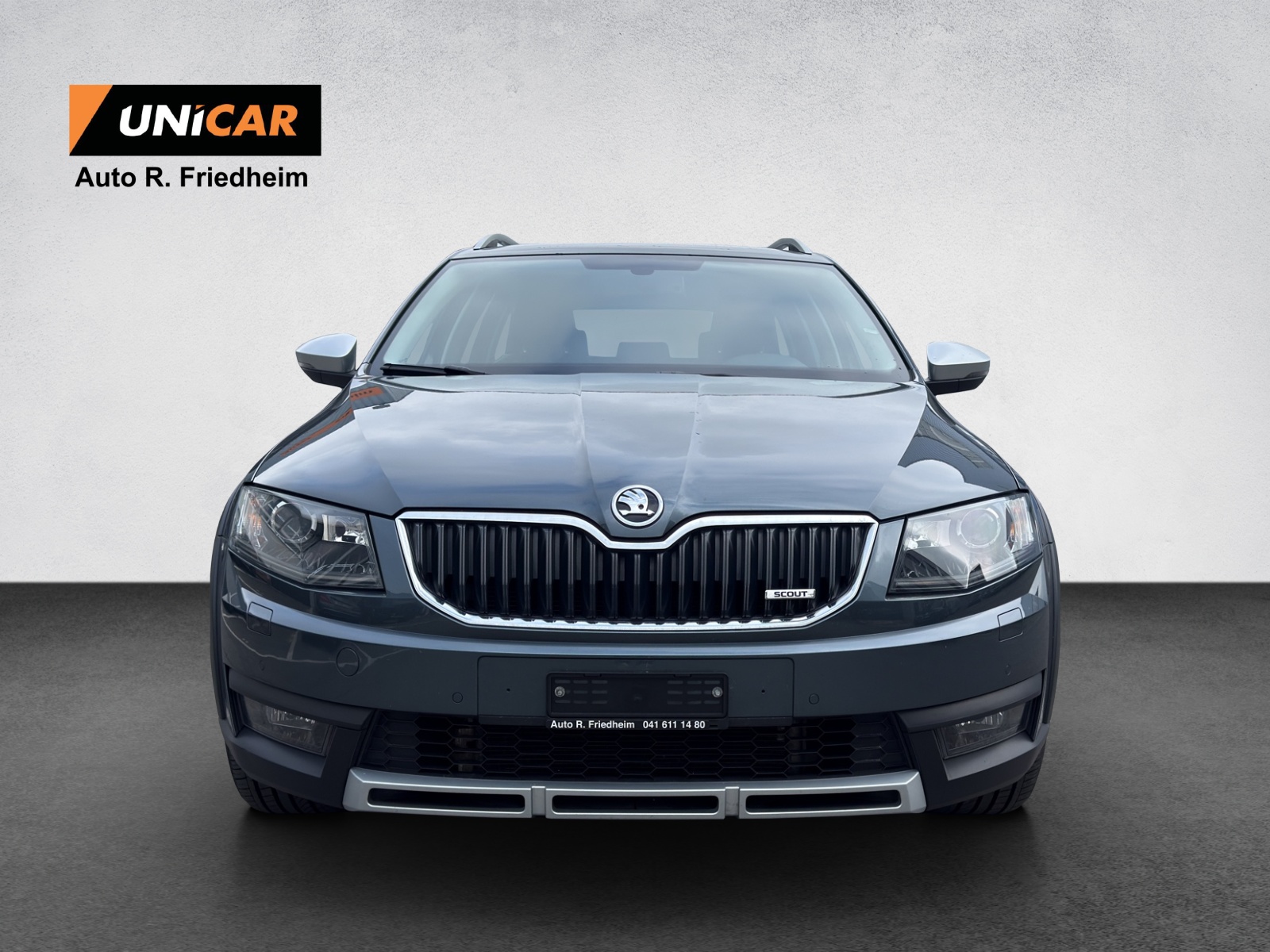 SKODA Octavia Combi 2.0 TDI Scout 4x4 DSG-showroom-element-1