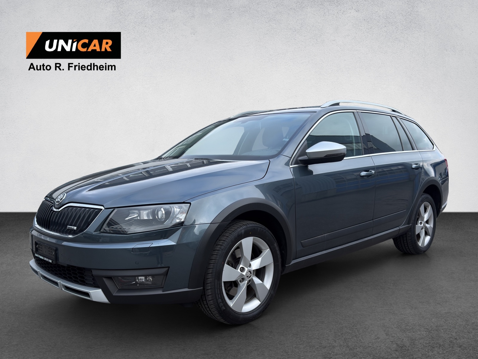 SKODA Octavia Combi 2.0 TDI Scout 4x4 DSG-showroom-element-2