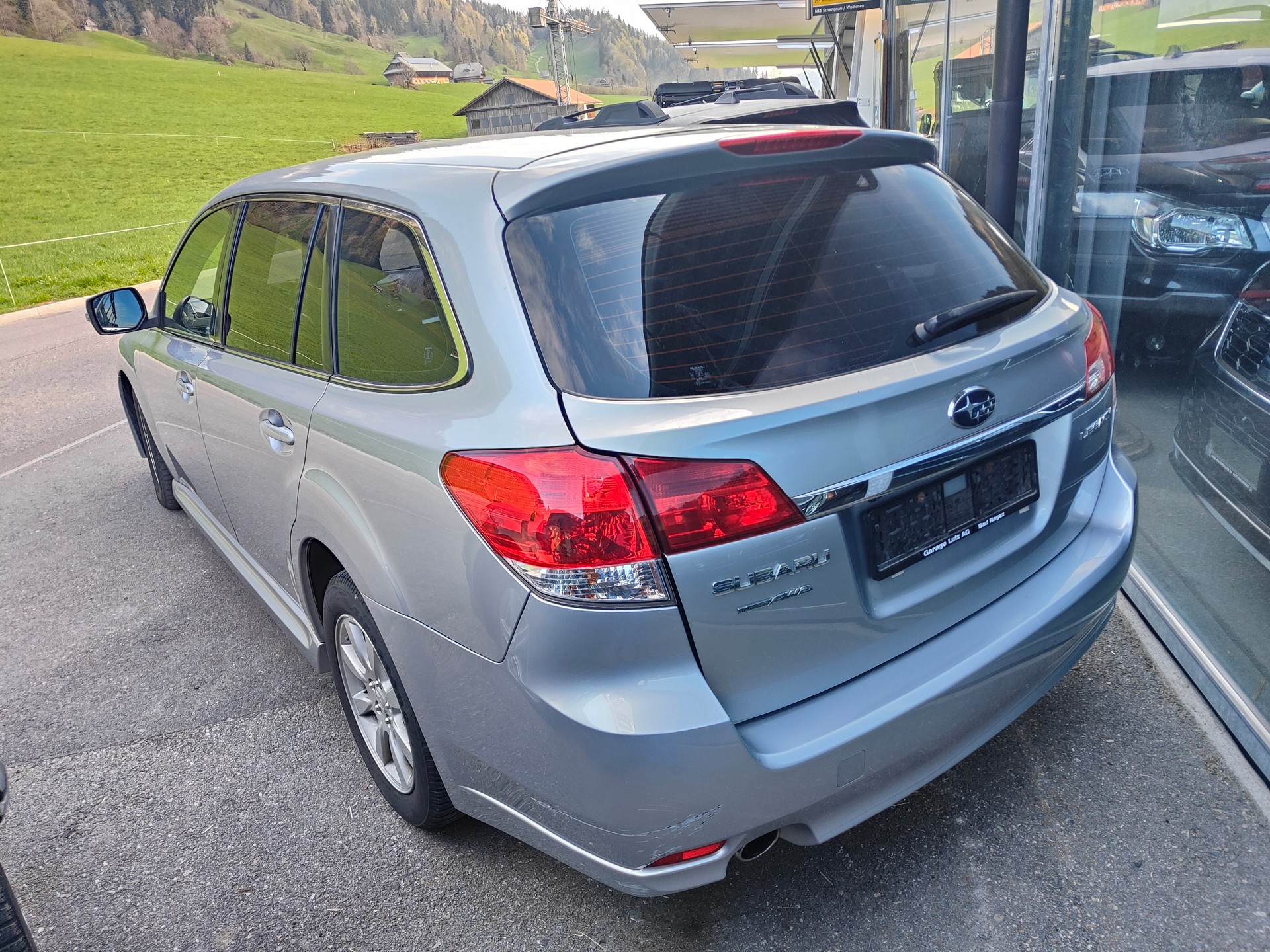 SUBARU Legacy 2.0i Swiss AWD Lineartronic-showroom-element-1