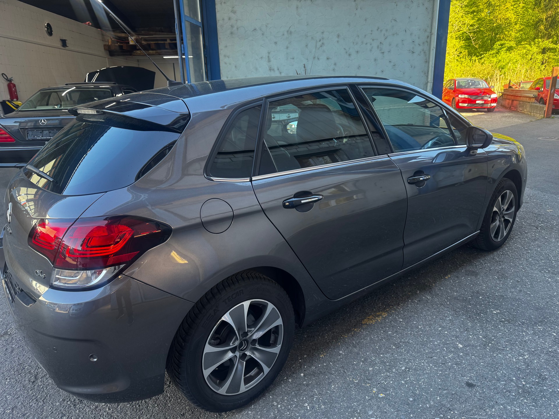 CITROEN C4 1.2 Pure Tech Shine Automatic-image-12