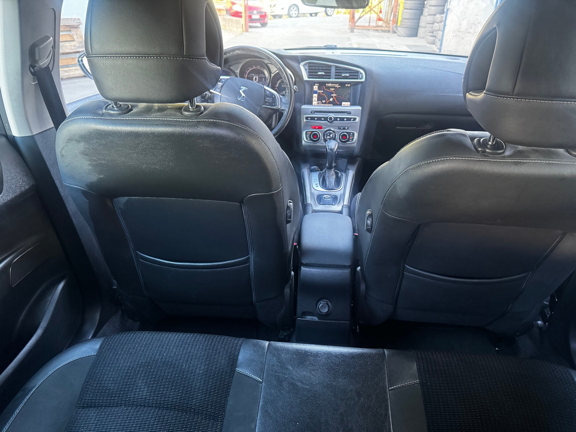CITROEN C4 1.2 Pure Tech Shine Automatic-image-10