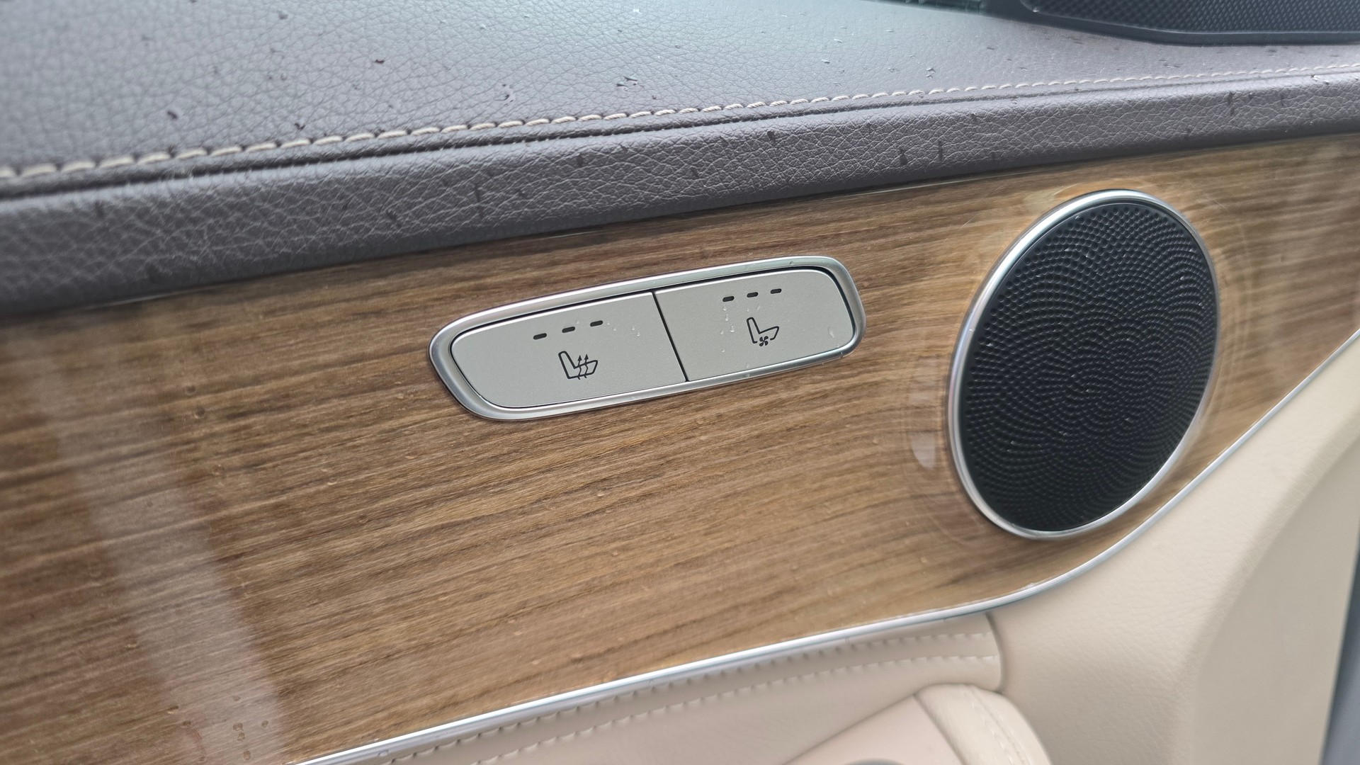 MERCEDES-BENZ C 250 BlueTEC 4Matic 7G-Tronic-image-14