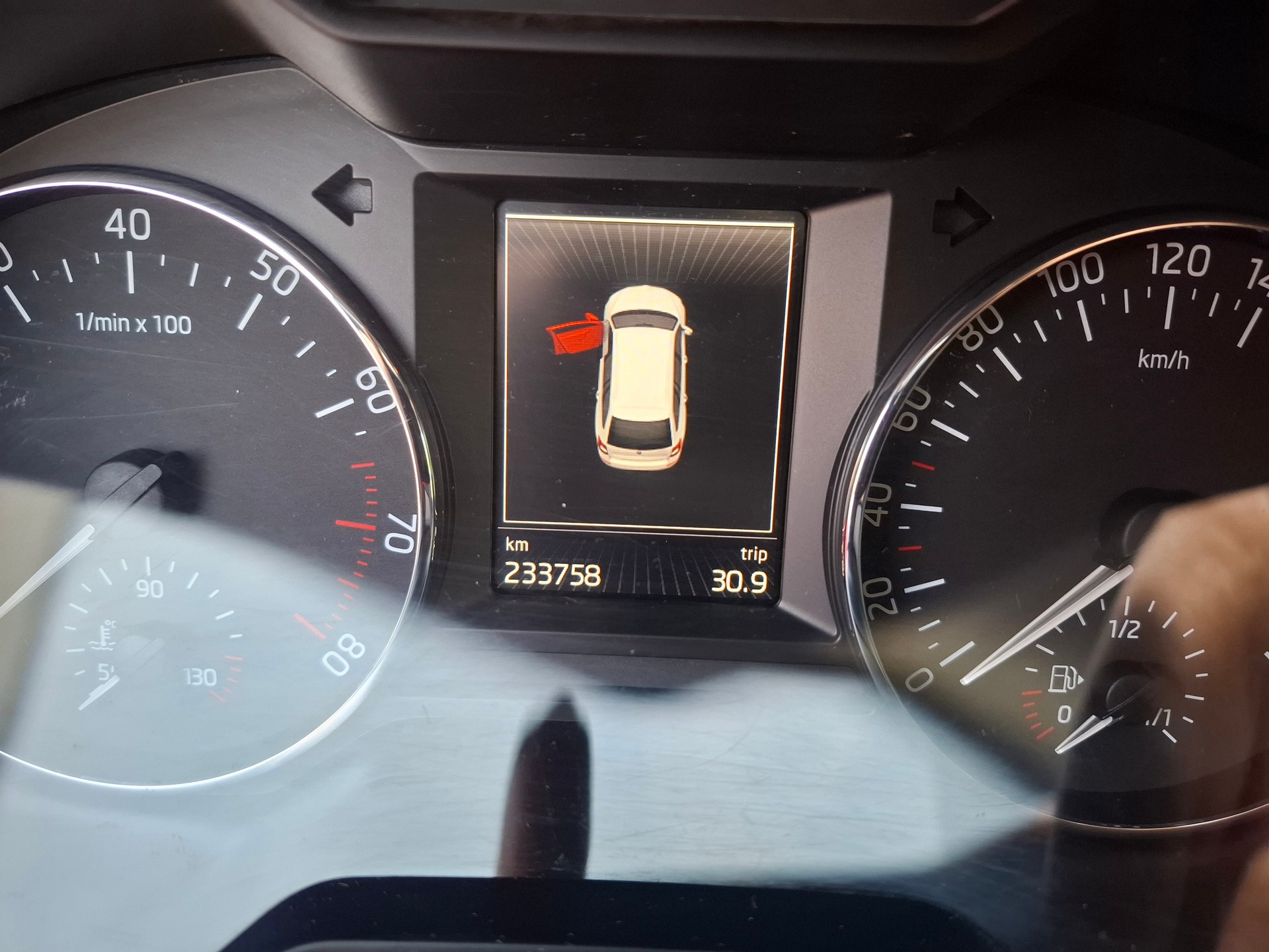 SKODA Octavia Combi 1.8 TSI Swiss Edition 4x4 DSG-image-14