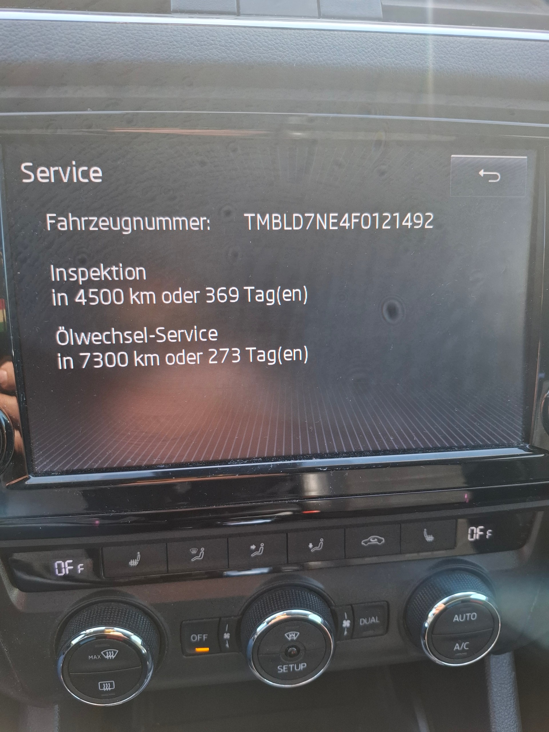 SKODA Octavia Combi 1.8 TSI Swiss Edition 4x4 DSG-image-12