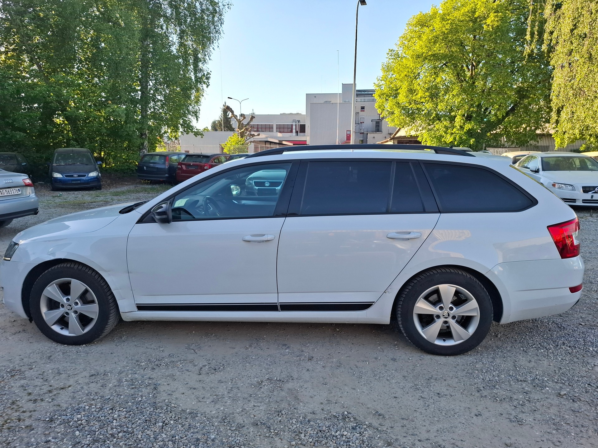 SKODA Octavia Combi 1.8 TSI Swiss Edition 4x4 DSG-image-4