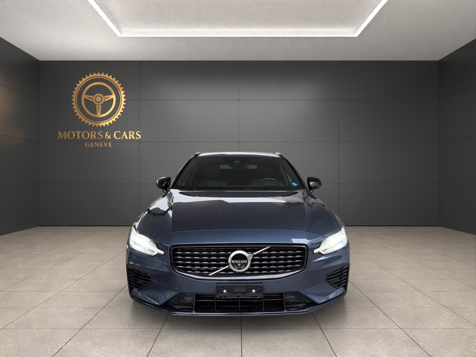 VOLVO V60 T8 eAWD Twin Engine R-Design Geartronic-image-7