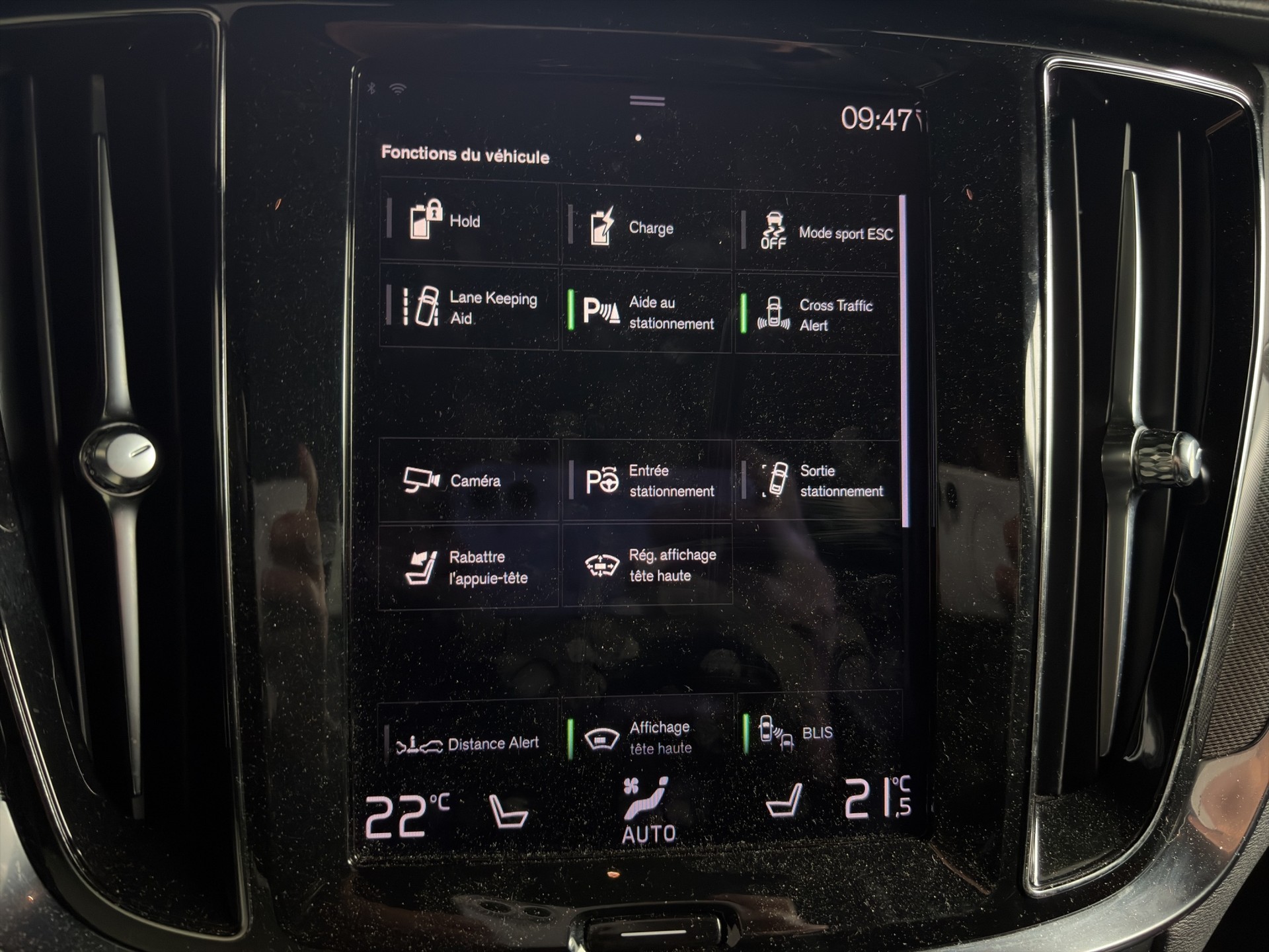 VOLVO V60 T8 eAWD Twin Engine R-Design Geartronic-image-13