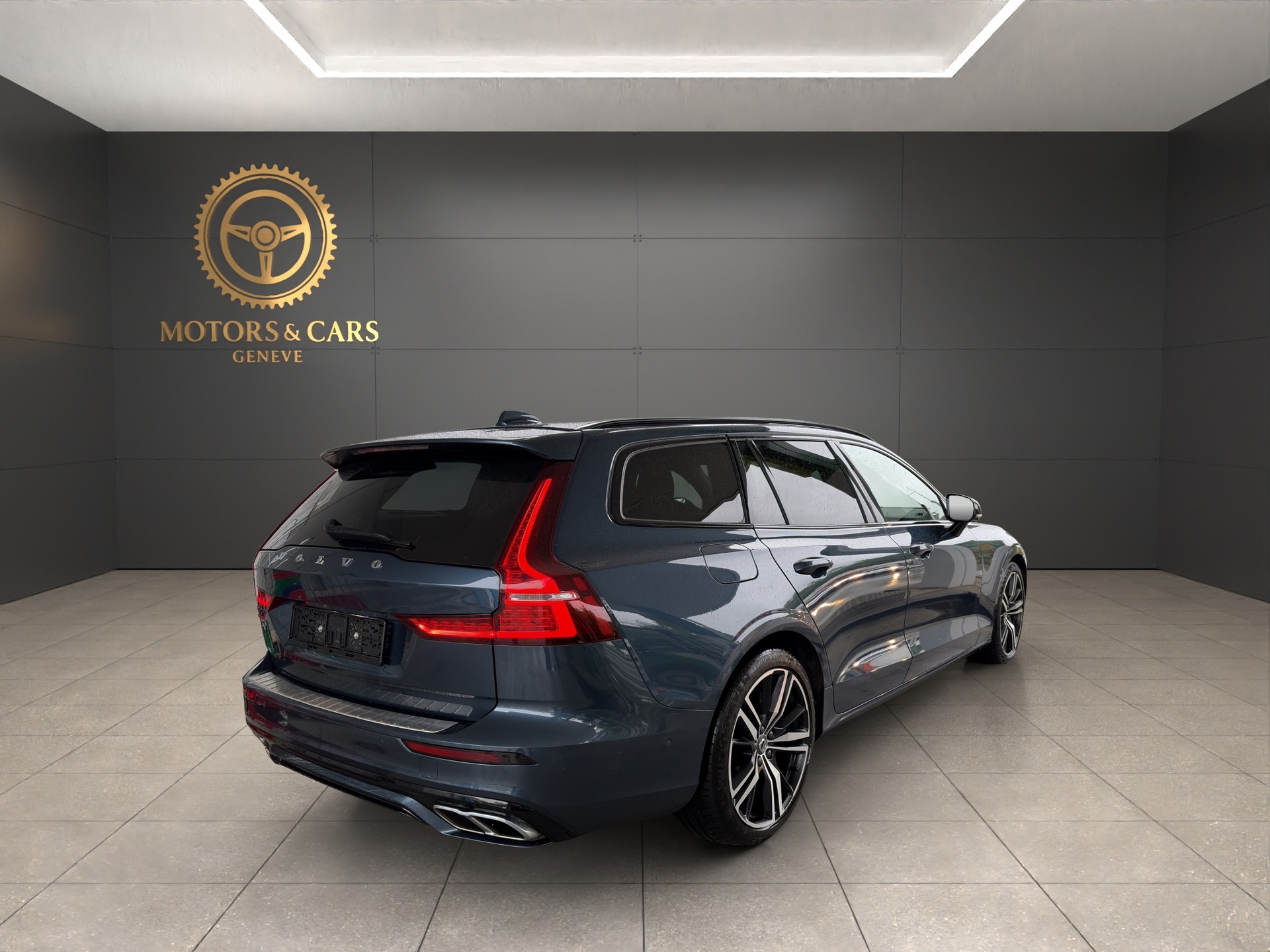 VOLVO V60 T8 eAWD Twin Engine R-Design Geartronic-image-4