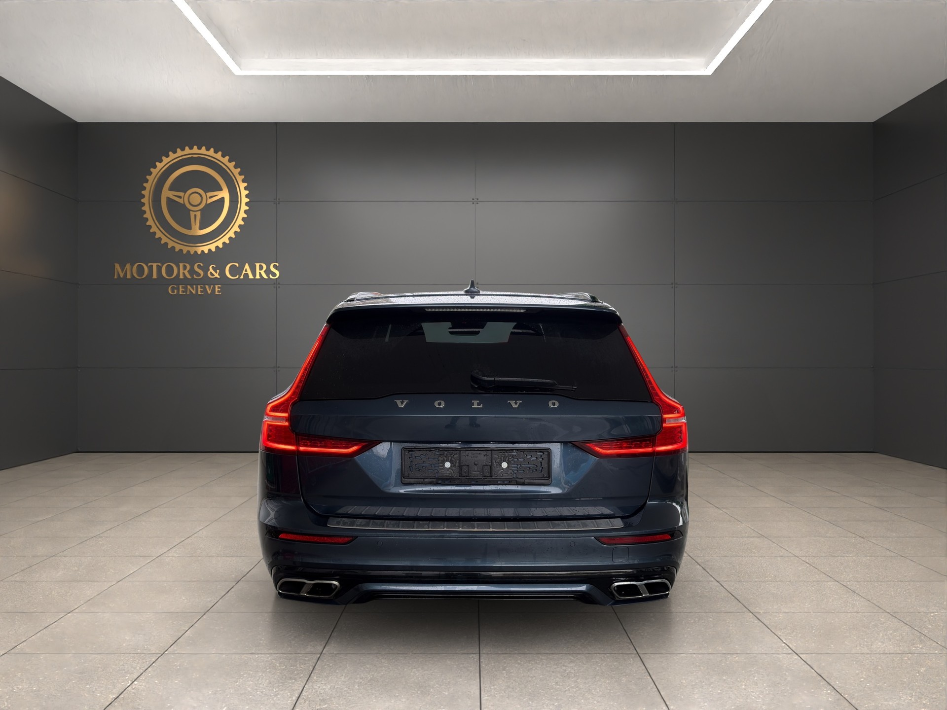 VOLVO V60 T8 eAWD Twin Engine R-Design Geartronic-showroom-element-3