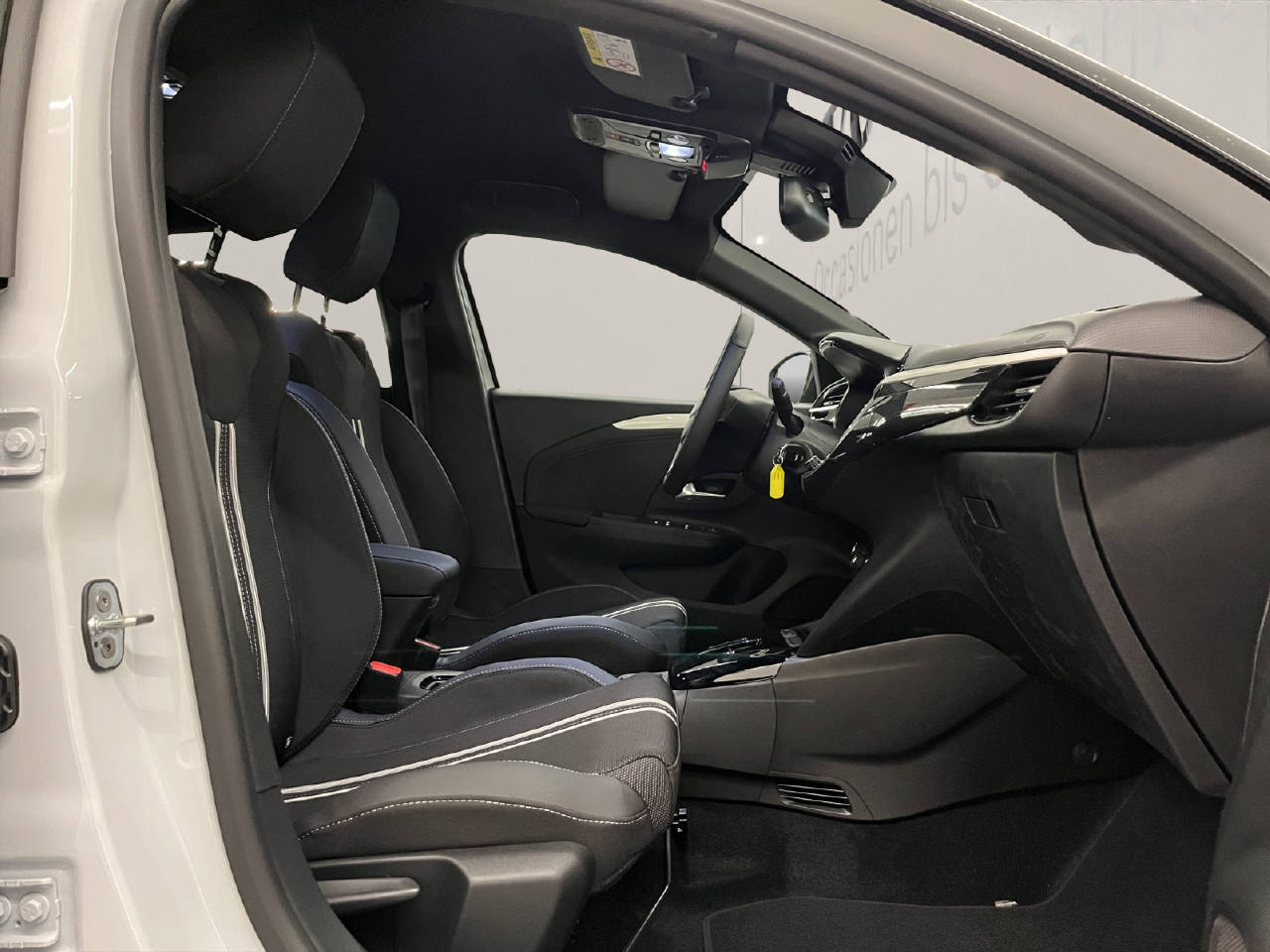 OPEL Corsa 1.2 T Hybrid Viva-image-11