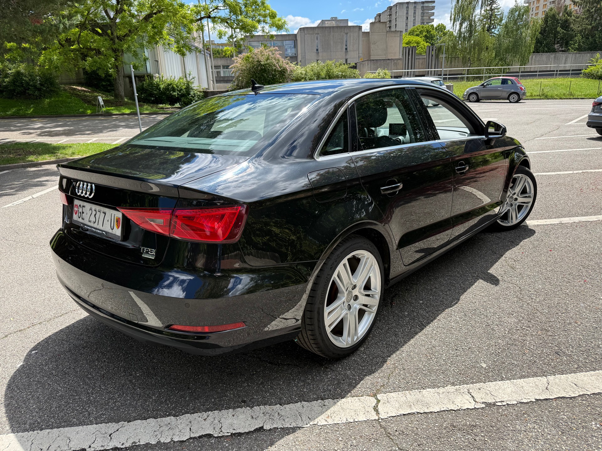 AUDI A3 Limousine 1.4 TFSI Ambition S-tronic-image-5