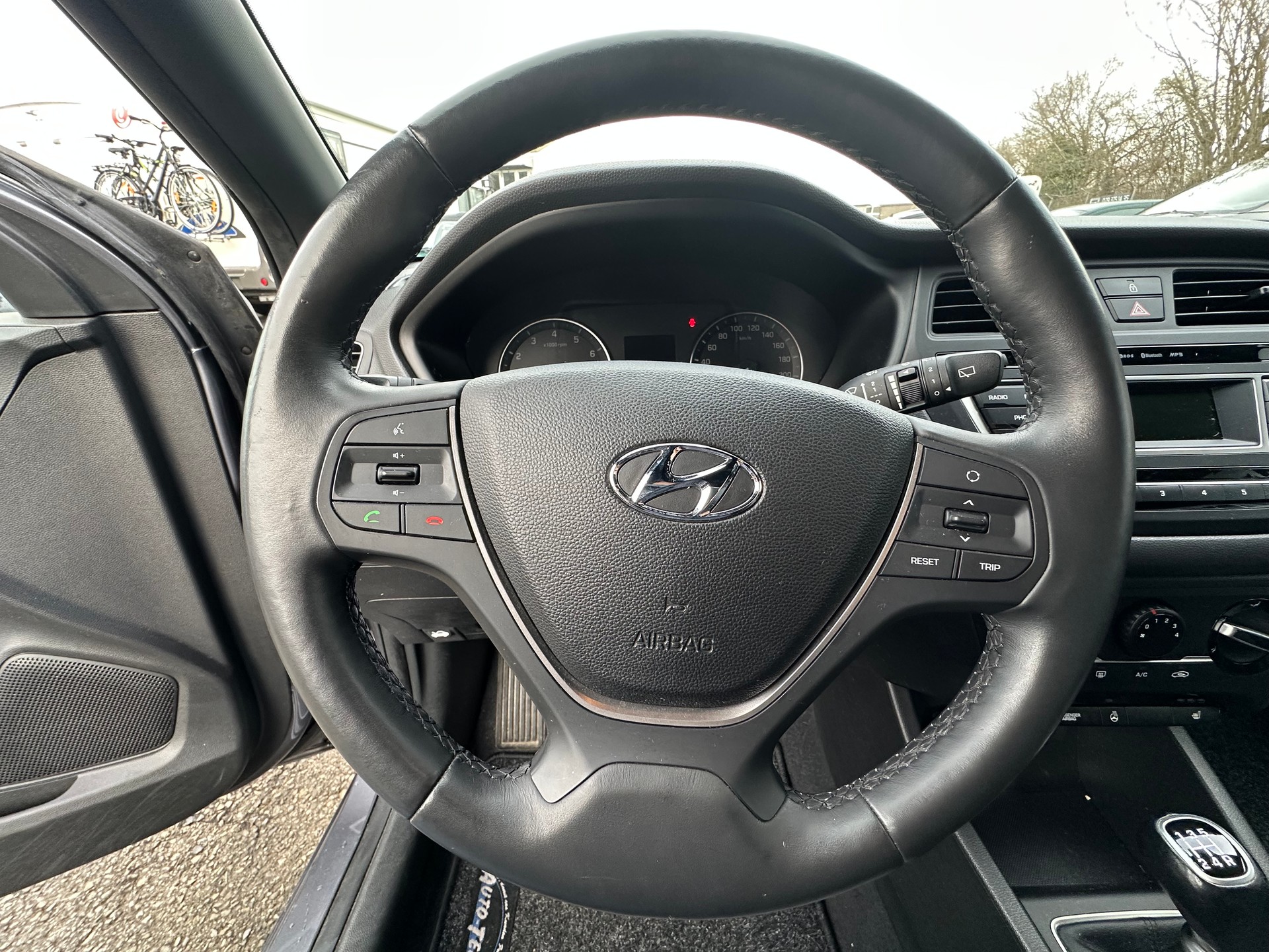 HYUNDAI i20 1.2 Origo-image-13